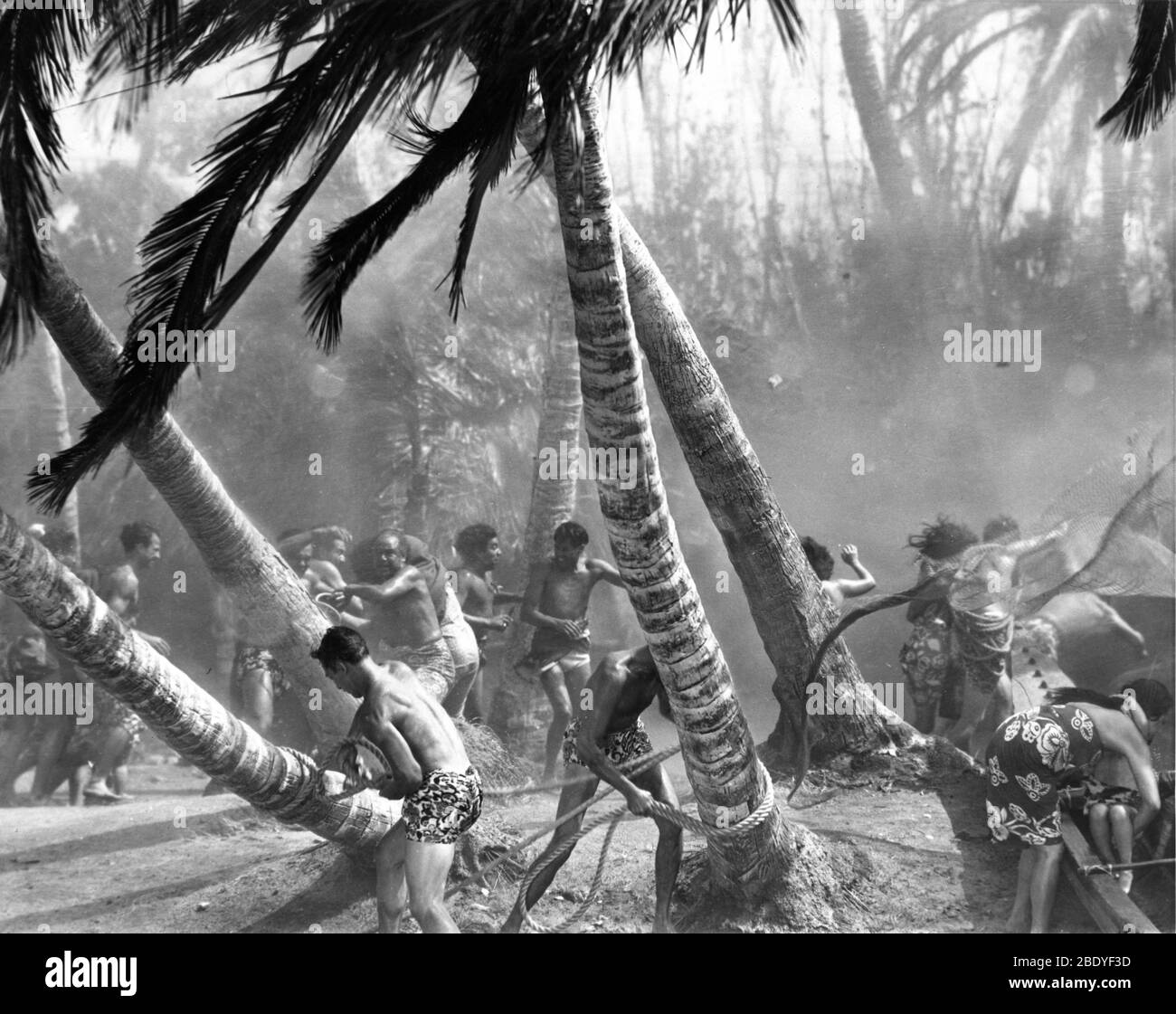 Native Islanders battling the storm in THE HURRICANE 1937 director JOHN FORD  novel Charles Nordhoff and James Norman Hall special effects James Basevi The Samuel Goldwyn Company / United Artists Stock Photo