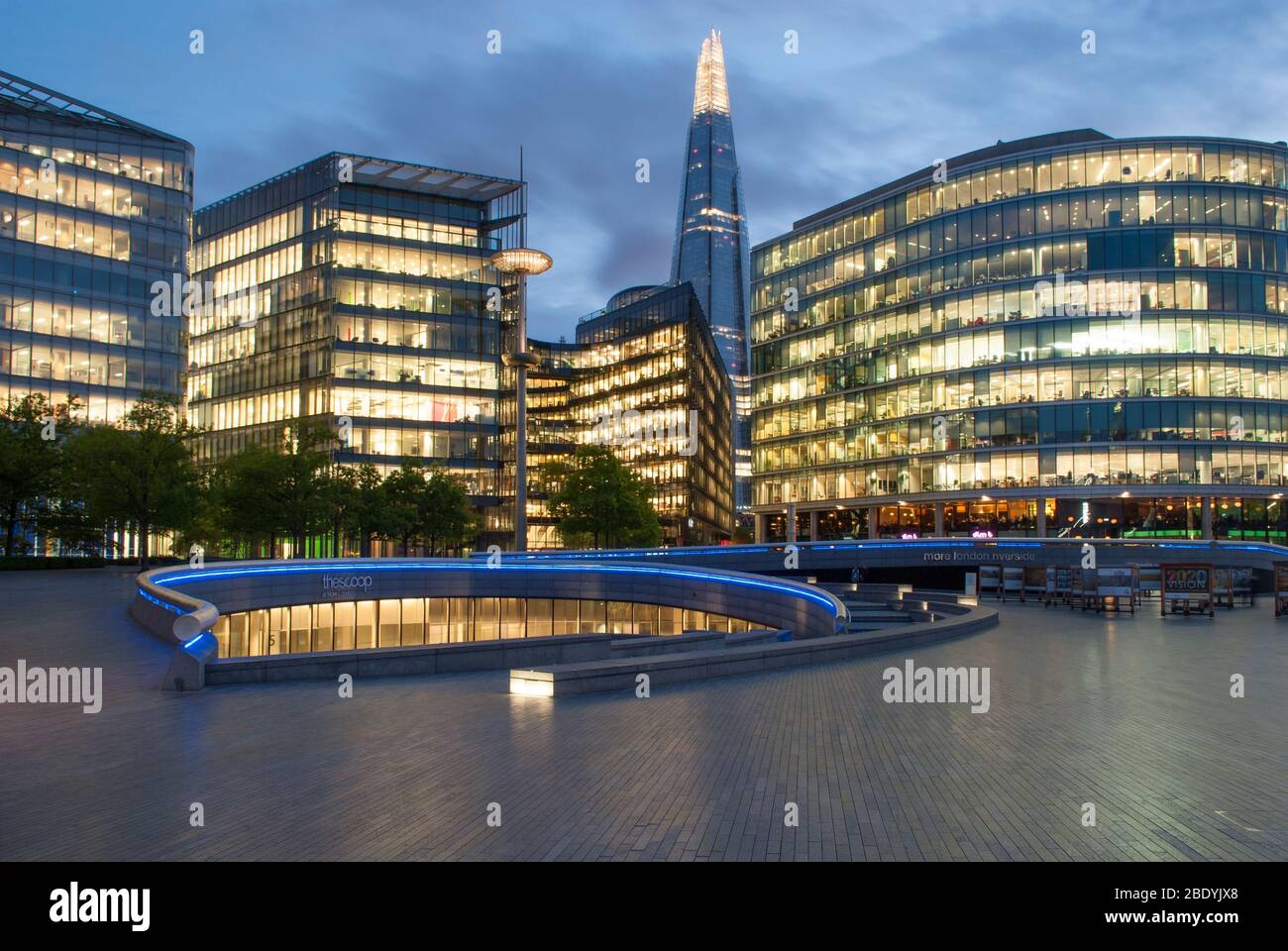 Evening Night Lights Riverside More London Place, Riverside, London, SE1 2AF by Foster & Partners Arup Stock Photo