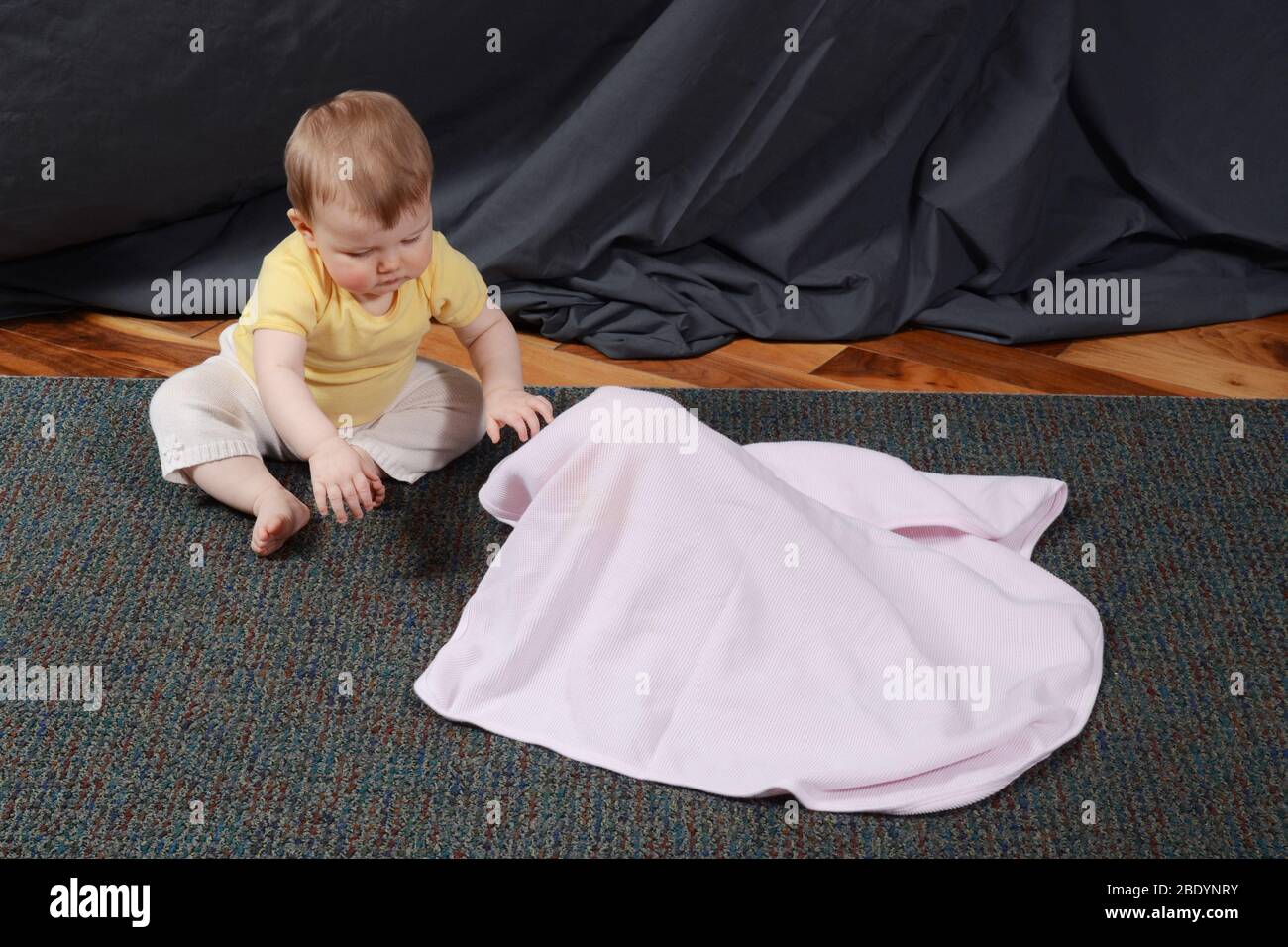 Object permanence, 3 of 6 Stock Photo