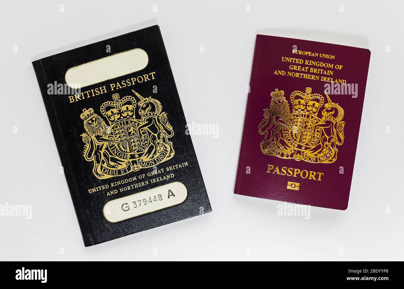 Burgundy eu travel document hires stock photography and images Alamy