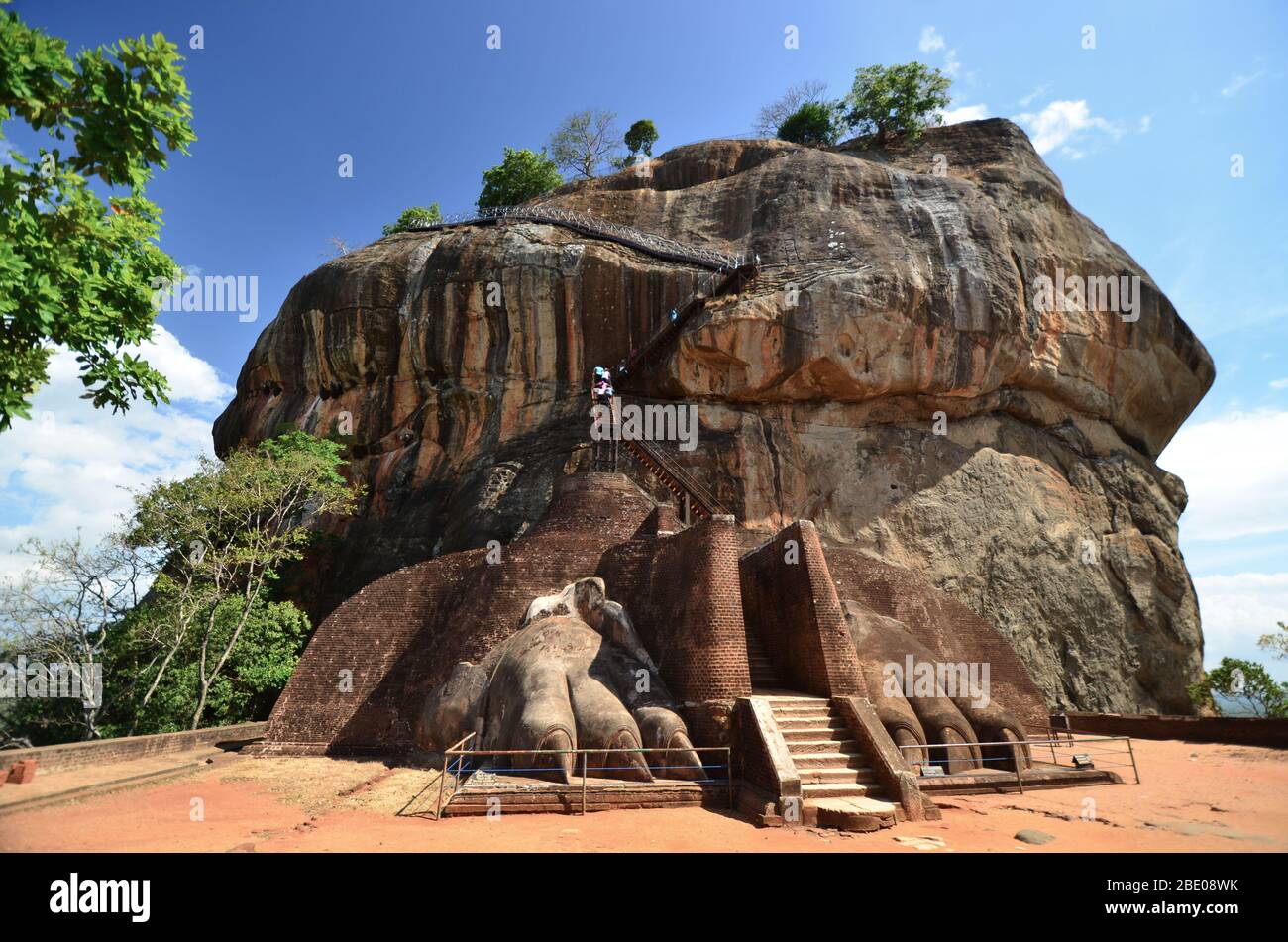 Sigiriya Lion Rock High Resolution Stock Photography And Images Alamy