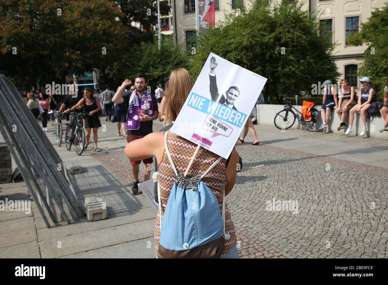 Demonstranten verschiedener Gruppen protestieren unter dem Motto 'Unteilbar: Für eine offene und freie Gesellschaft , am Altmarkt. Dresden, 24.08.2019 Stock Photo