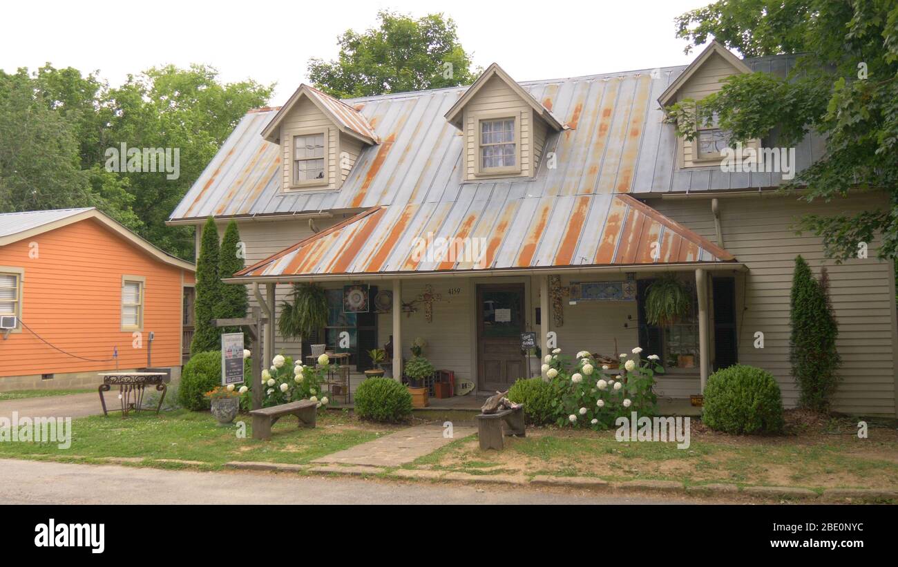 Beautiful wooden house at Leipers Fork - LEIPERS FORK, UNITED STATES - JUNE 17, 2019 Stock Photo