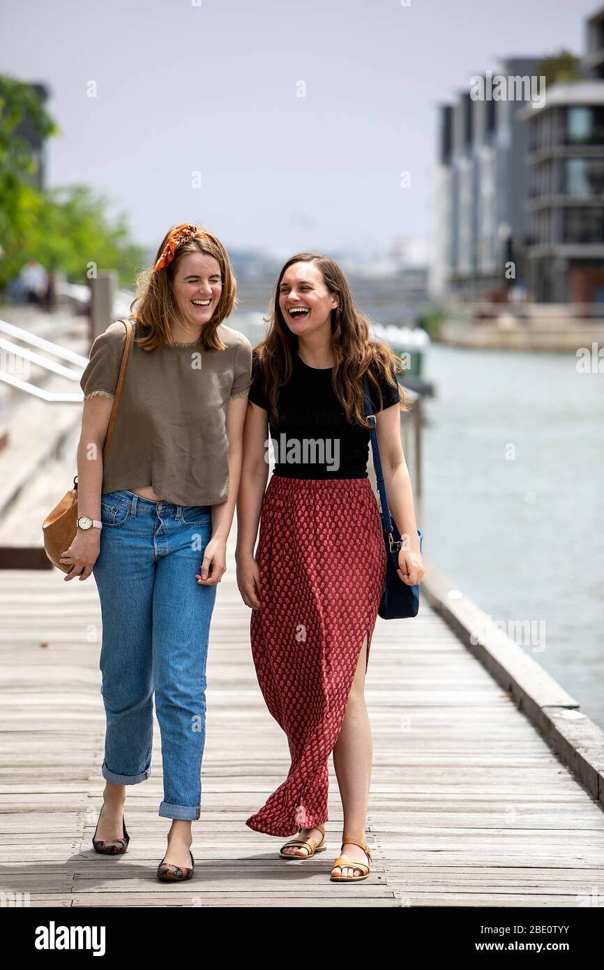 Two women power walking hi-res stock photography and images - Alamy