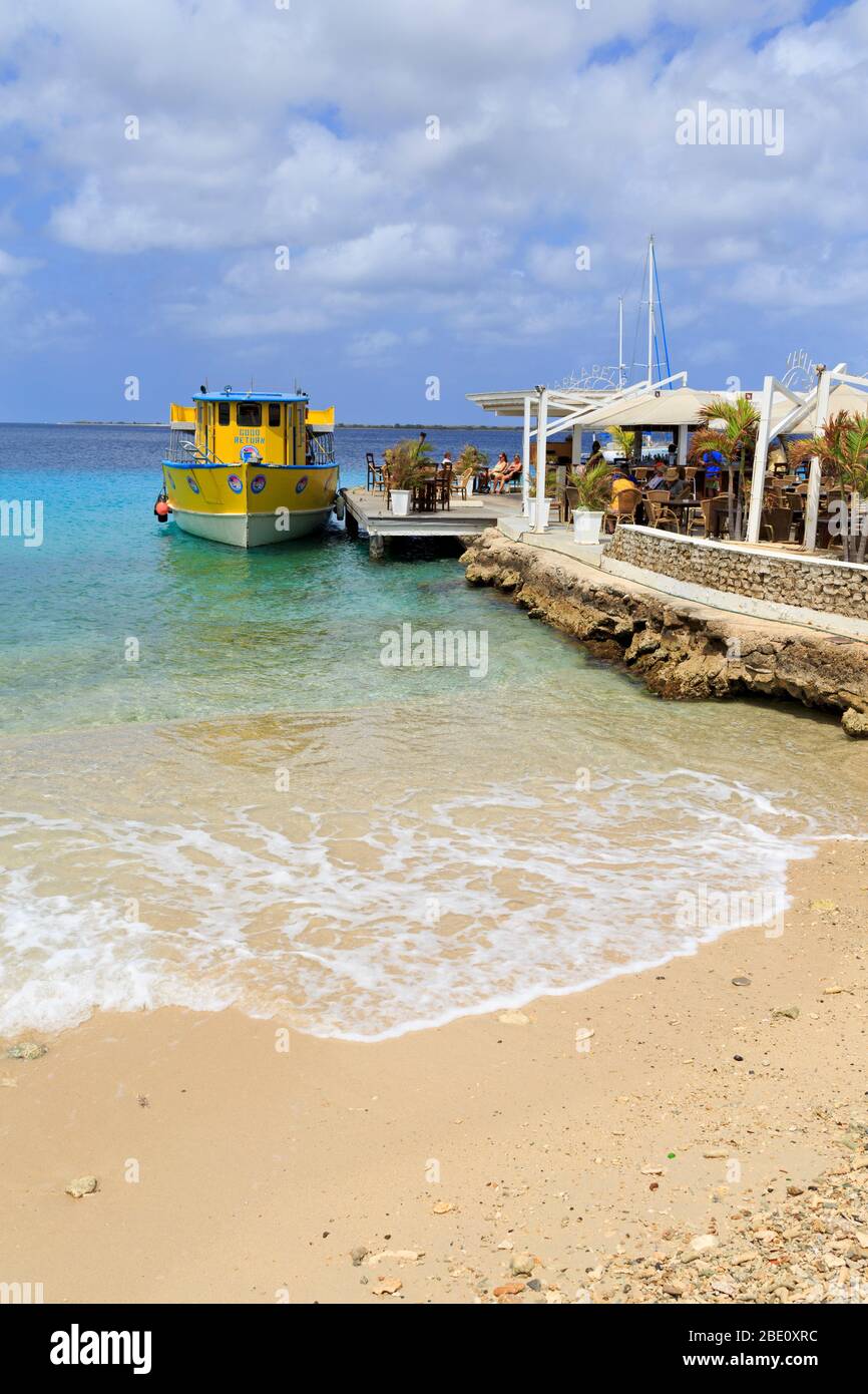 kralendijk bonaire beaches on Karel S Pier Water Taxi To Klein Bonaire Kralendijk Bonaire Caribbean Stock Photo Alamy