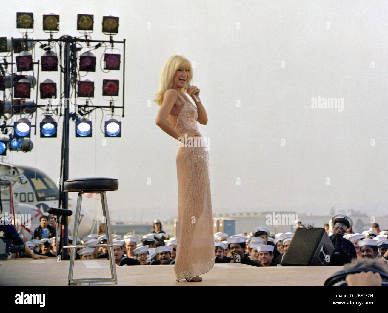 Suzanne Somers entertains the crew aboard the aircraft carrier USS RANGER (CV-61). Stock Photo