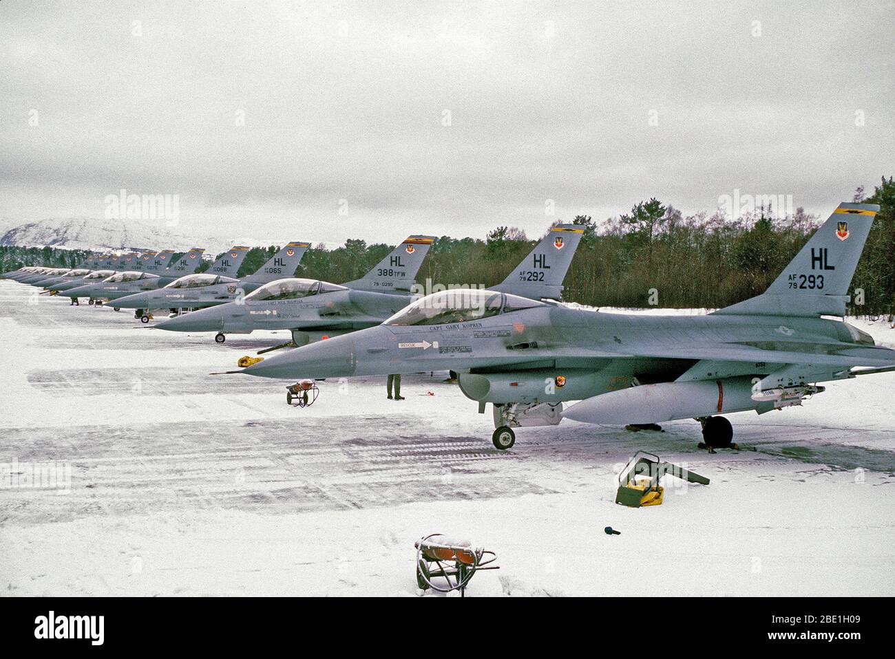 1981-a-left-side-view-of-a-row