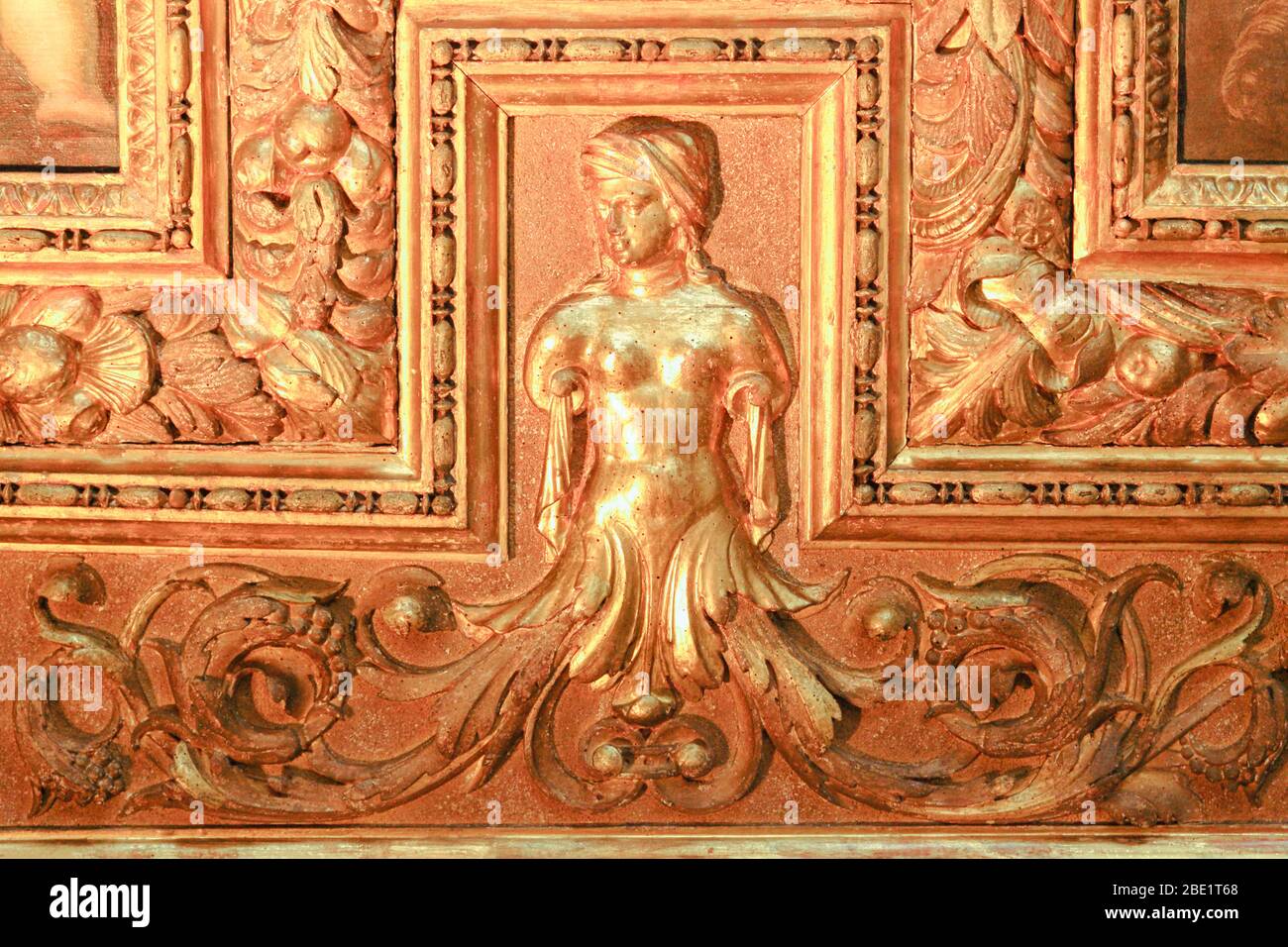 I/Venedig: Palazzo Ducale: Detail einer goldenen Decke im Atrio Quadrato Stock Photo