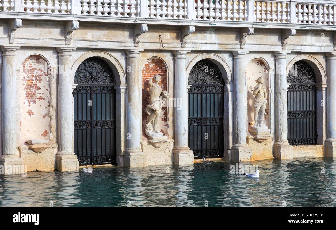 Palazzo giusti hires stock photography and images Alamy