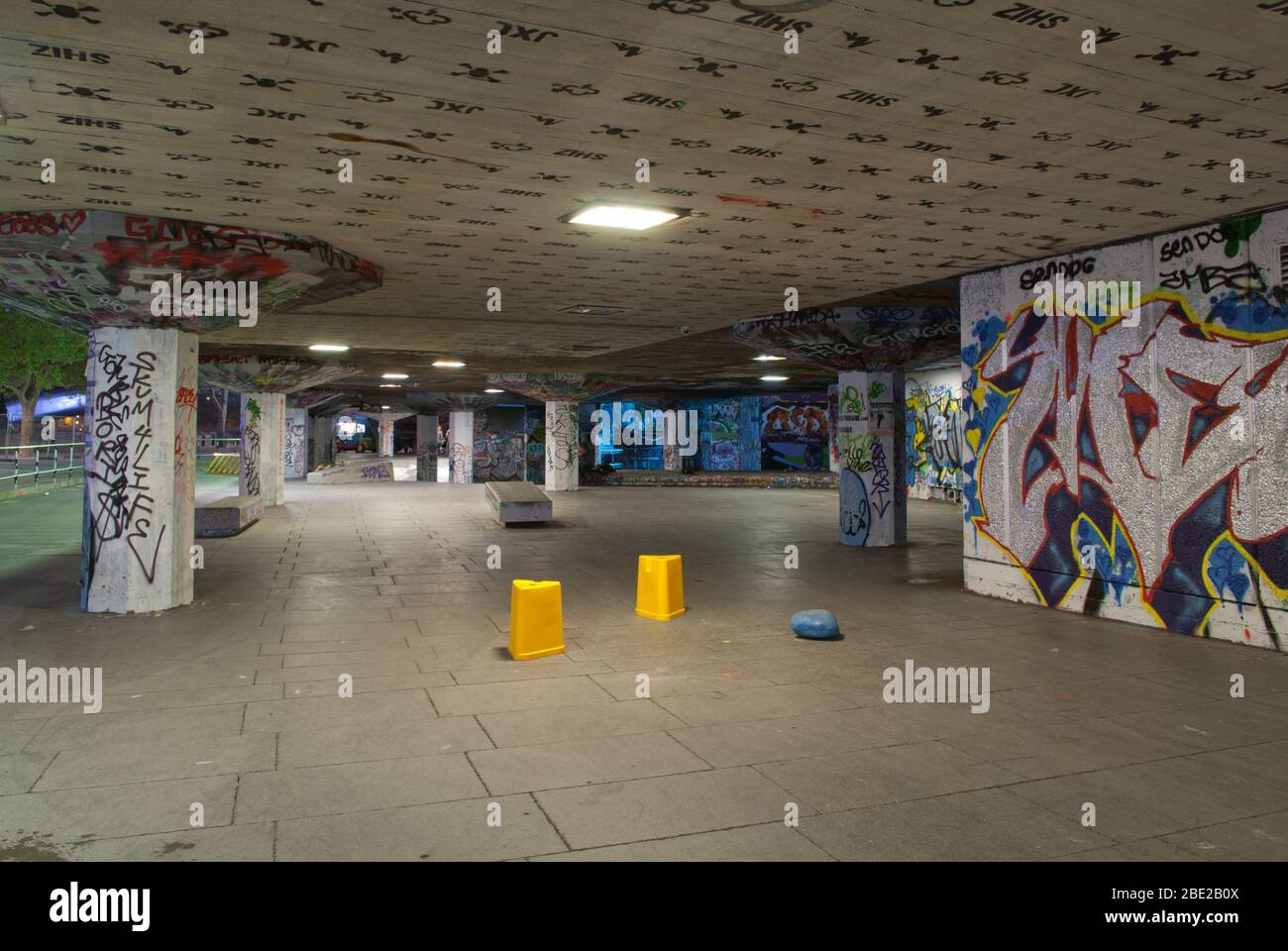 Reinforced Concrete Brutalist Architecture Brutalism Skate Park Queen Elizabeth Hall, Southbank Centre, Belvedere Road, Bishop's, London SE1 Stock Photo