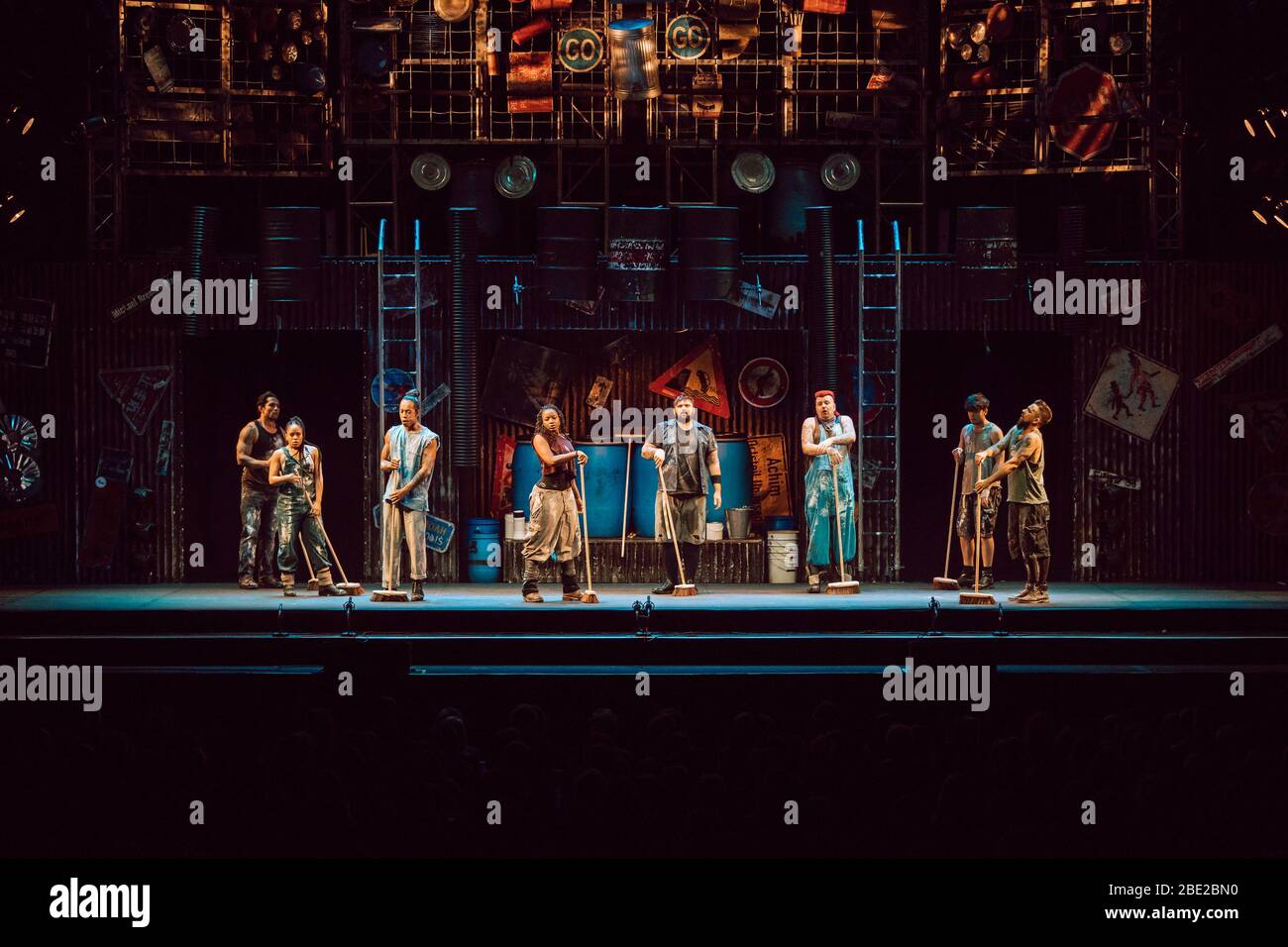 Teatro musical hi-res stock photography and images - Page 10 - Alamy