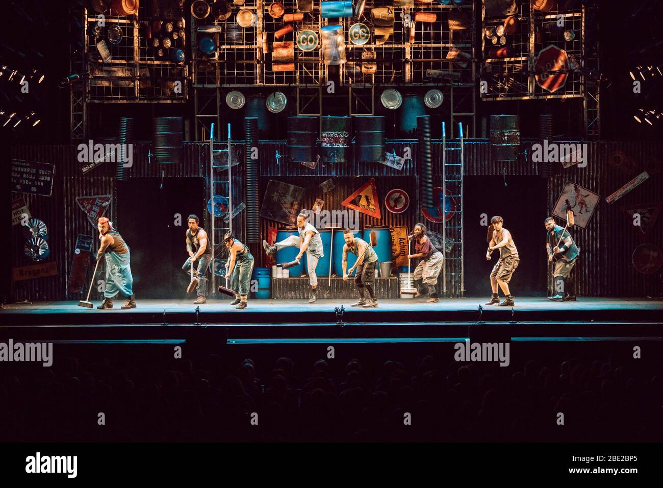 Stomp during Stomp, Gran Teatro Geox, Padova, Italy, 12 Nov 2019 Stock  Photo - Alamy