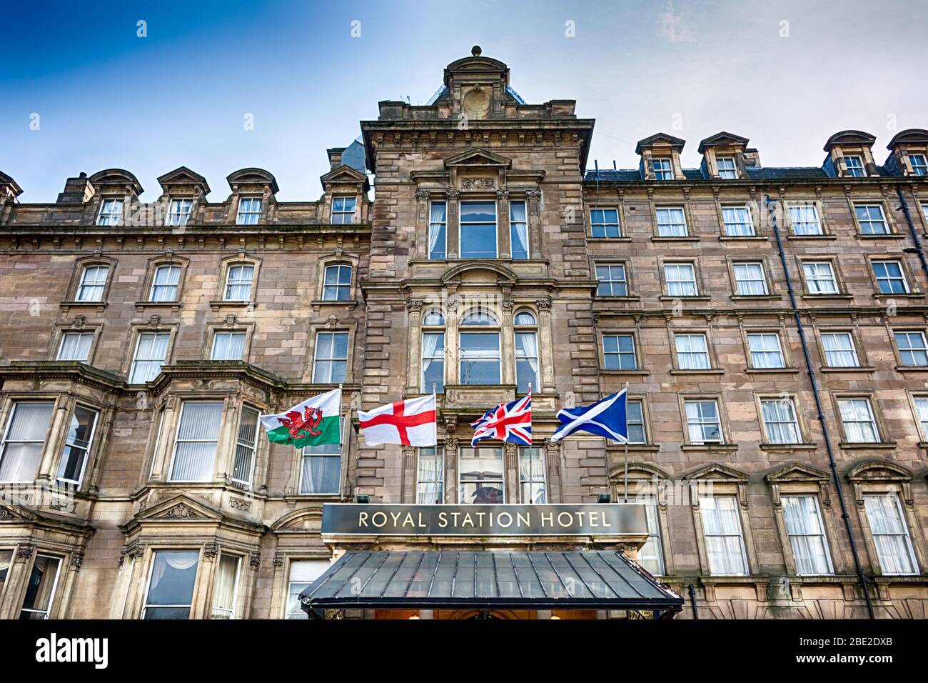 the-royal-station-hotel-famous-victorian-hotel-in-newcastle-upon-tyne
