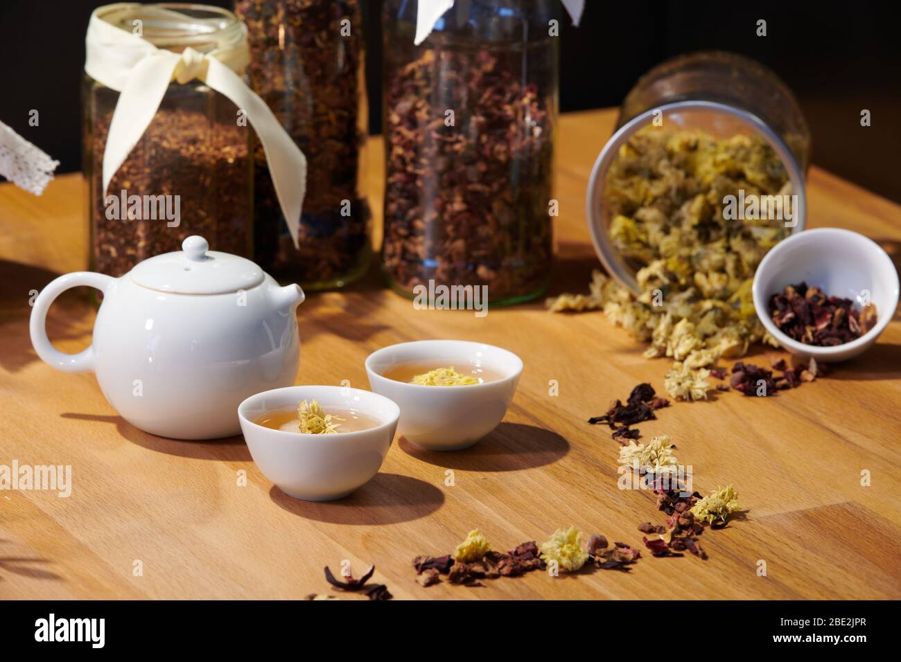 Chrysanthemum tea in Chinese teapot cups Stock Photo Alamy