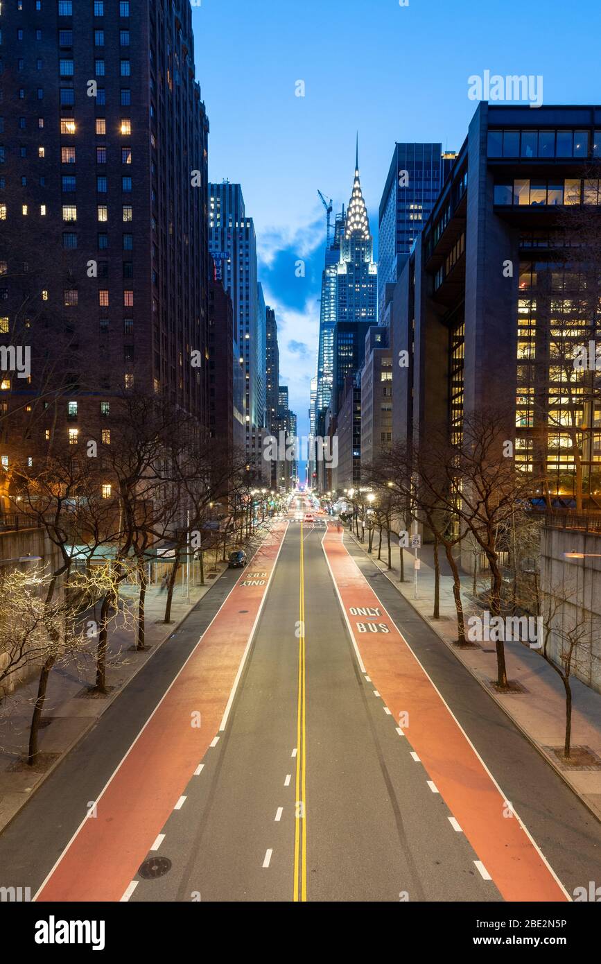 Empty nyc office building covid hi-res stock photography and images - Alamy