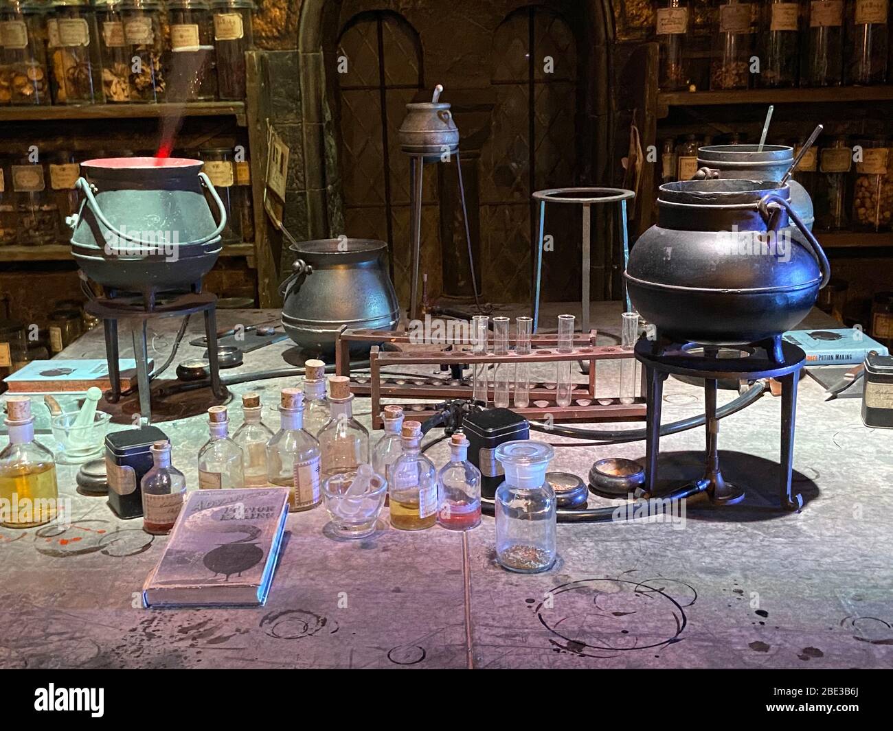 The Making of Harry Potter 29-05-2012, Potions Classroom Hi…