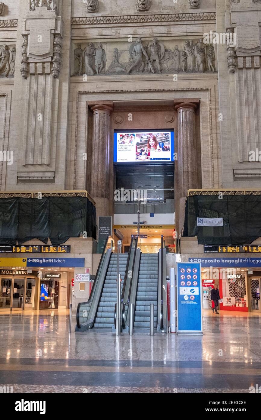 Milan Central Station at the time of coronavirus. Police controls  passengers prior accessing the train platforms. March 16,2020 Stock Photo -  Alamy