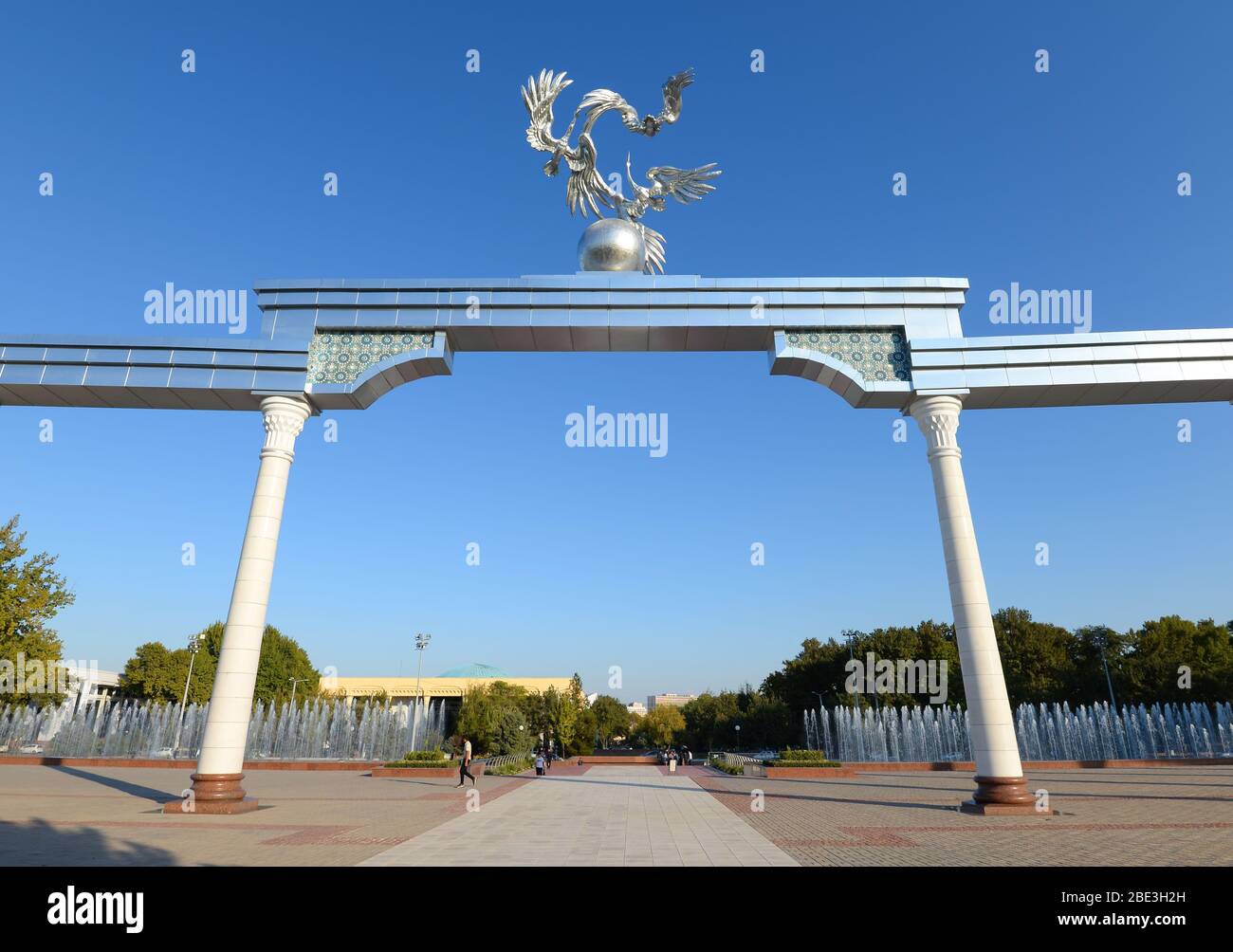 Arch of Ezgulik in the Independence Square, also know as Mustaqillik Maydoni. Monument with columns in Tashkent, Uzbekistan (Mustaqillik Maydony). Stock Photo