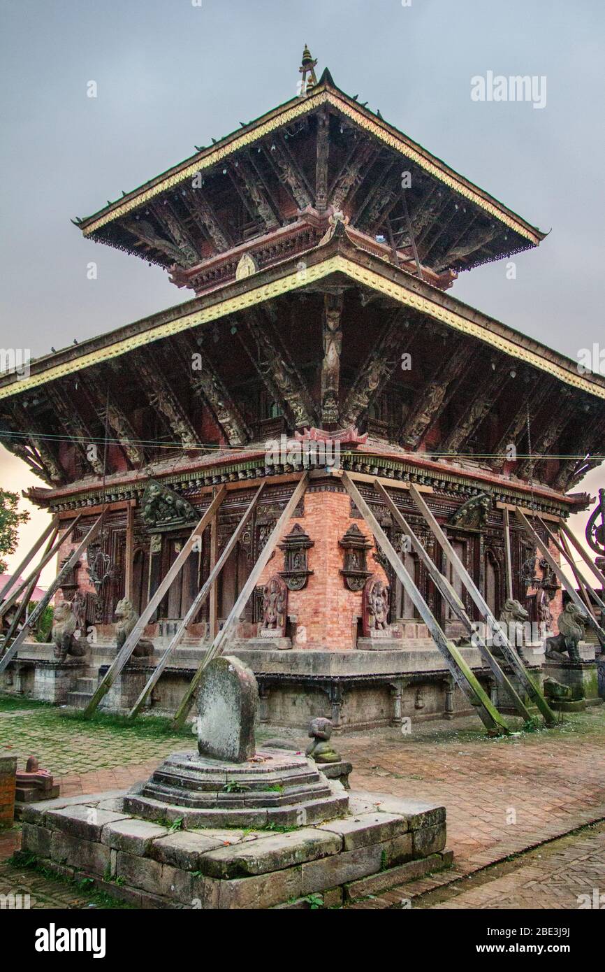 Nepal, Kathmandu, Bhaktapur, Changunarayan, Changu Narayan, Temple