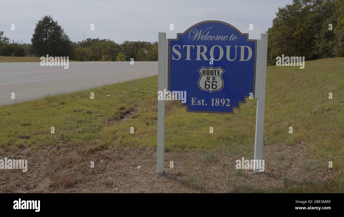 to Stroud sign in Oklahoma Stock Photo Alamy