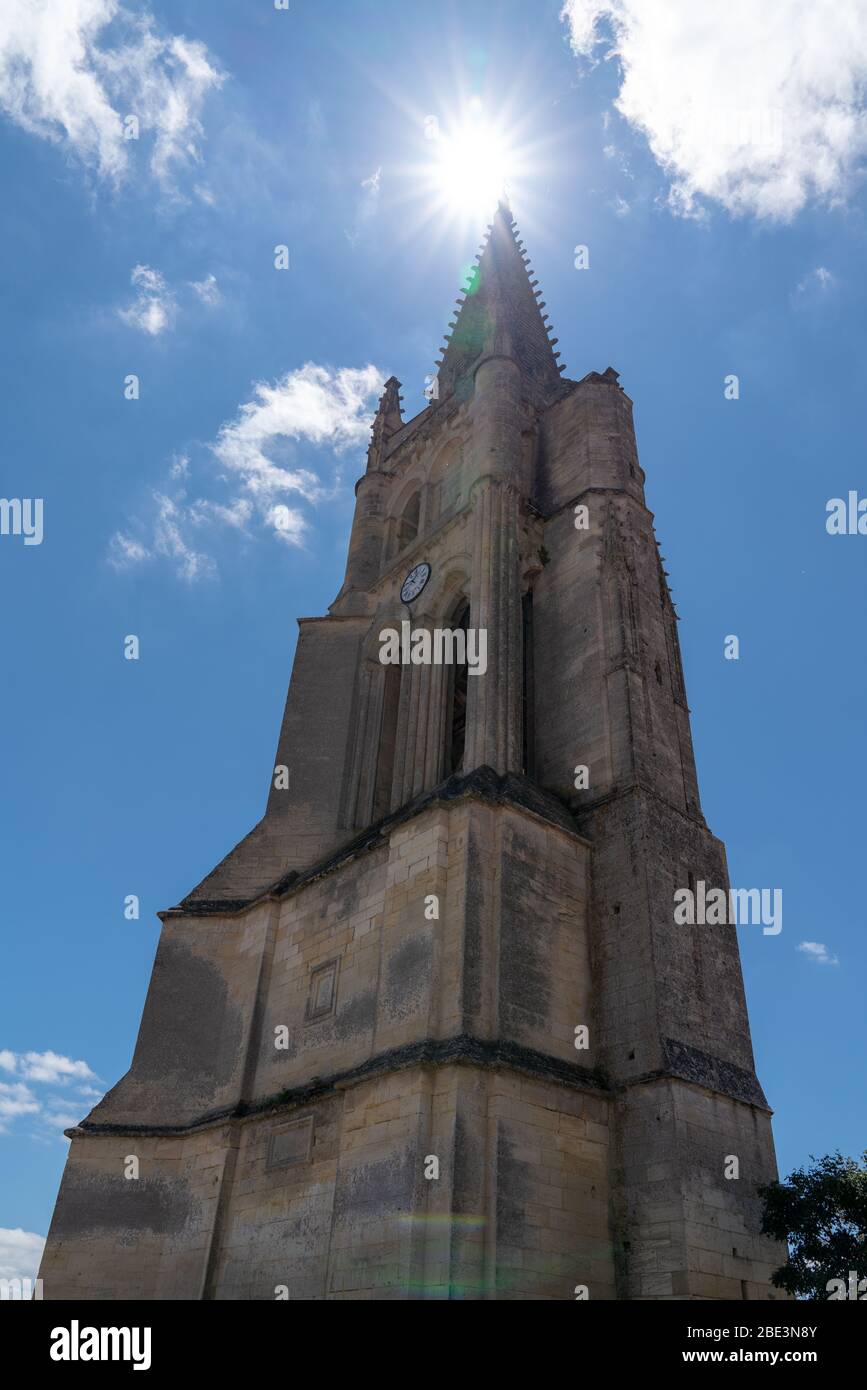 church view of Saint Emilion village in Bordeaux region Stock Photo Alamy