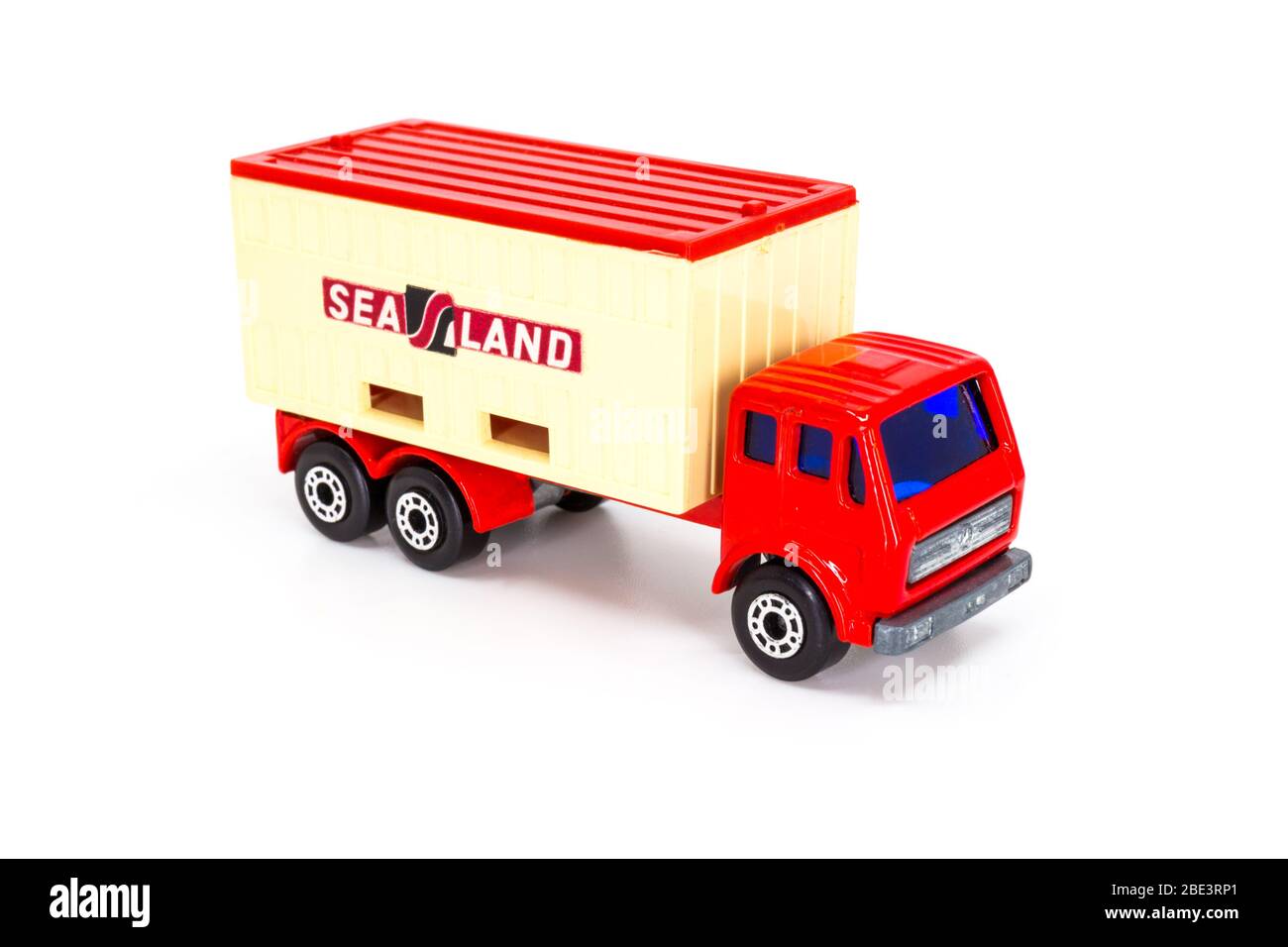 Lesney Products Matchbox model toy car 1-75 series no.42 Mercedes-Benz Container Truck Stock Photo