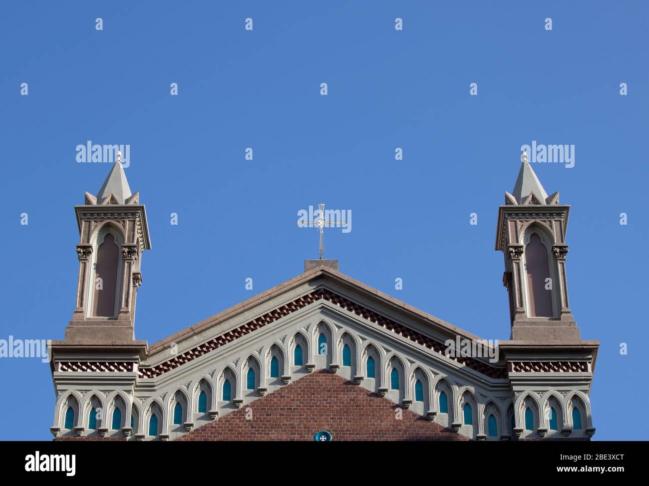 Sent Antuan basilica front photo. Part of the roof Stock Photo - Alamy
