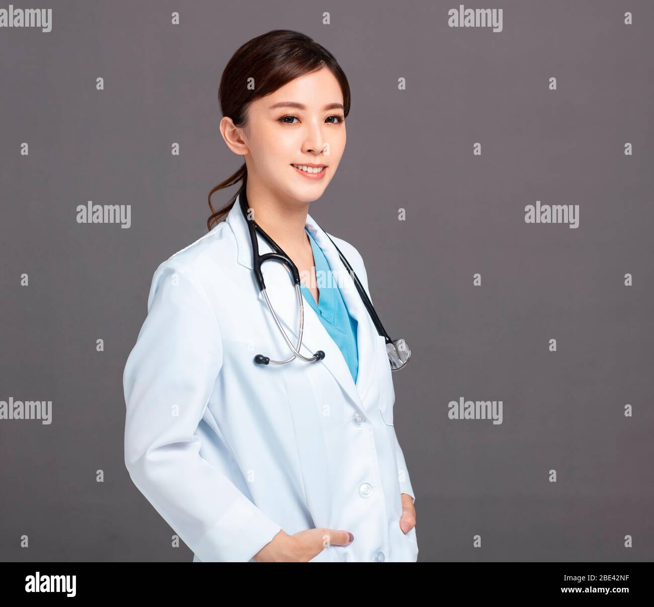 Asian female doctor hi-res stock photography and images - Alamy