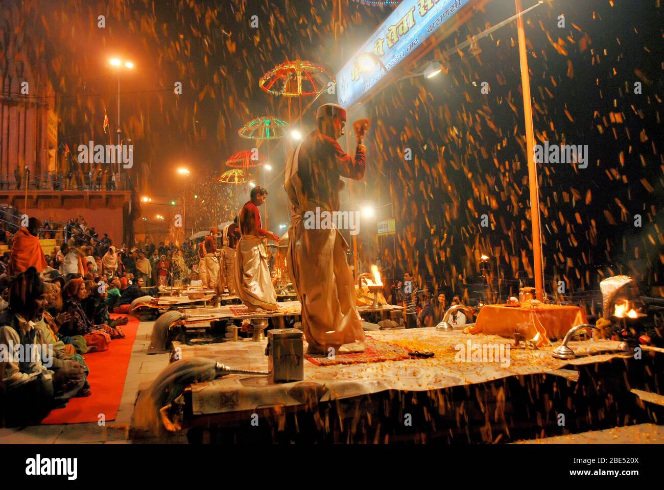 ganga aarti performance at varanasi uttar pradesh india Stock Photo