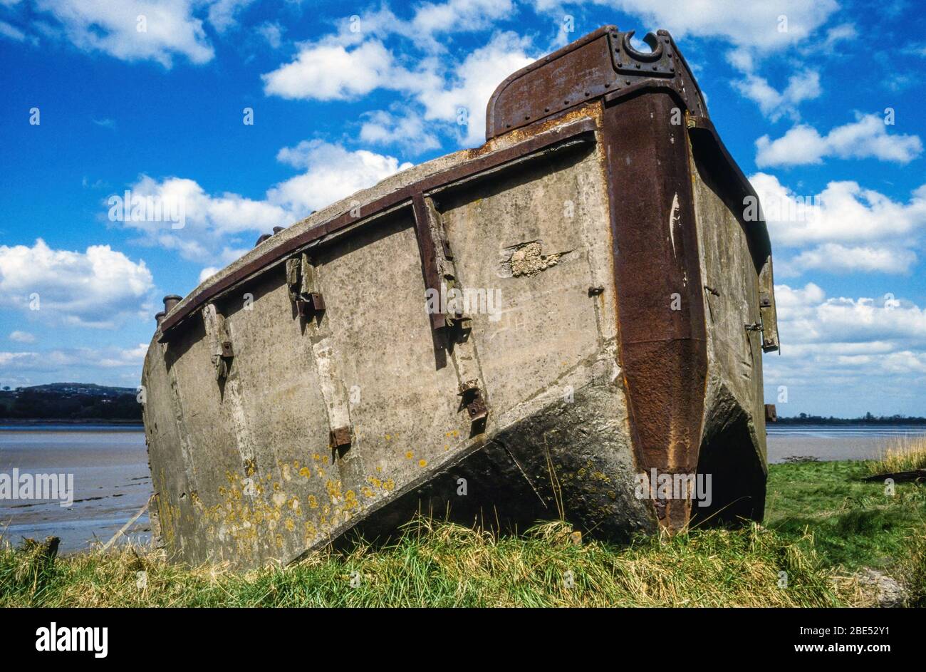 Purton hulk FCB75, a ferro-cement concrete and steel barge, beached in 1965 to reinforce the banks of the River Severn, Gloucestershire, England, UK Stock Photo