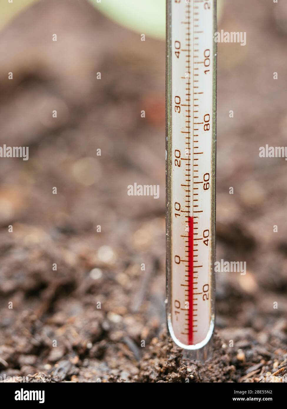 Soil thermometer