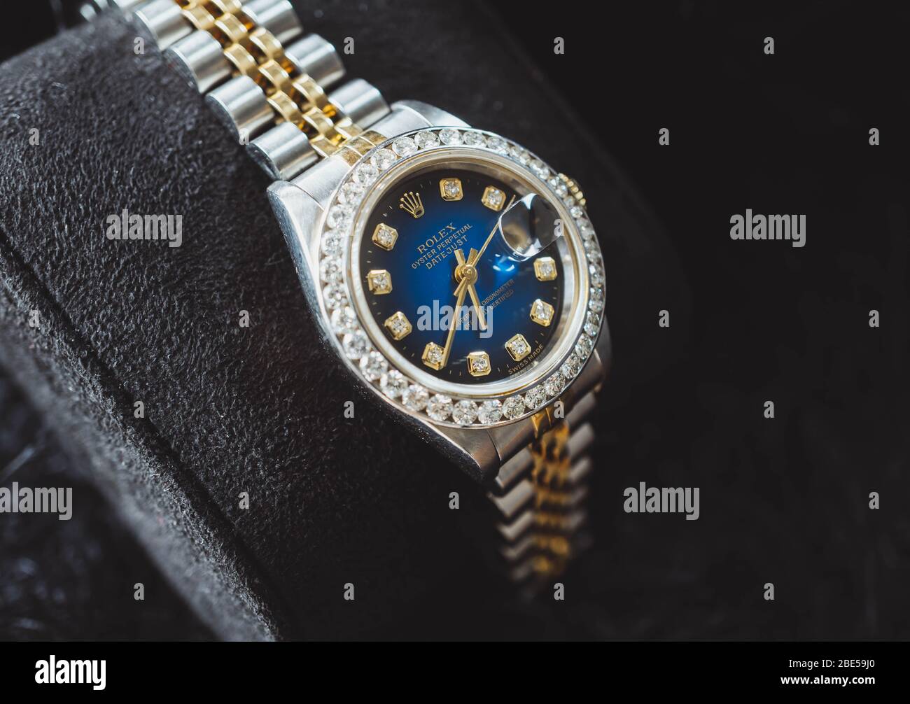 NAKHON RATCHASIMA, THAILAND - JULY 31, 2018 : Rolex oyster perpetual Date  just with diamond watch Stock Photo - Alamy