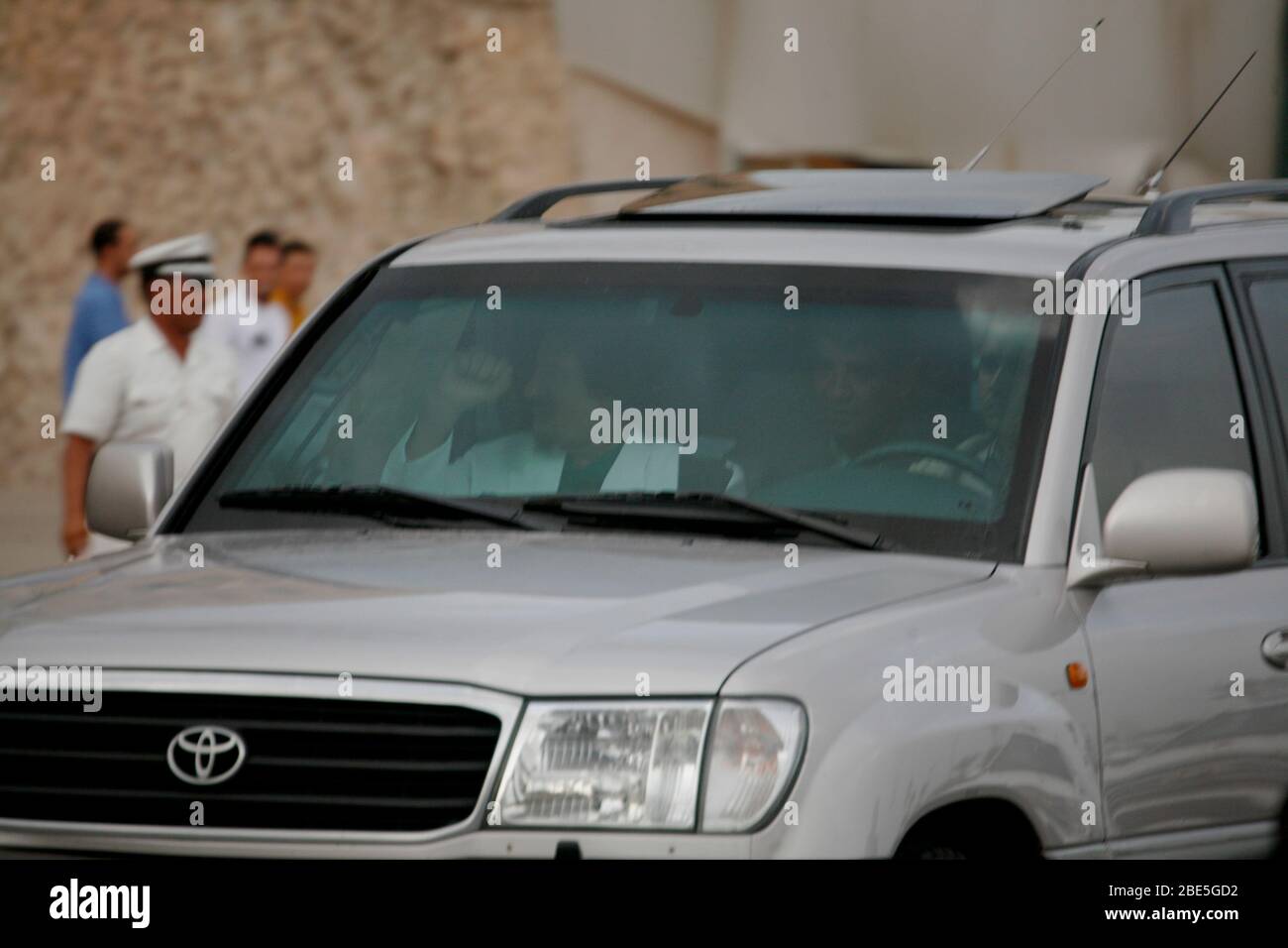 Libyan leader Muhammar Gaddafi returns 29.09.2009 in a car convoy  from the airport after arriving from the UN General Assembly in New York. Stock Photo