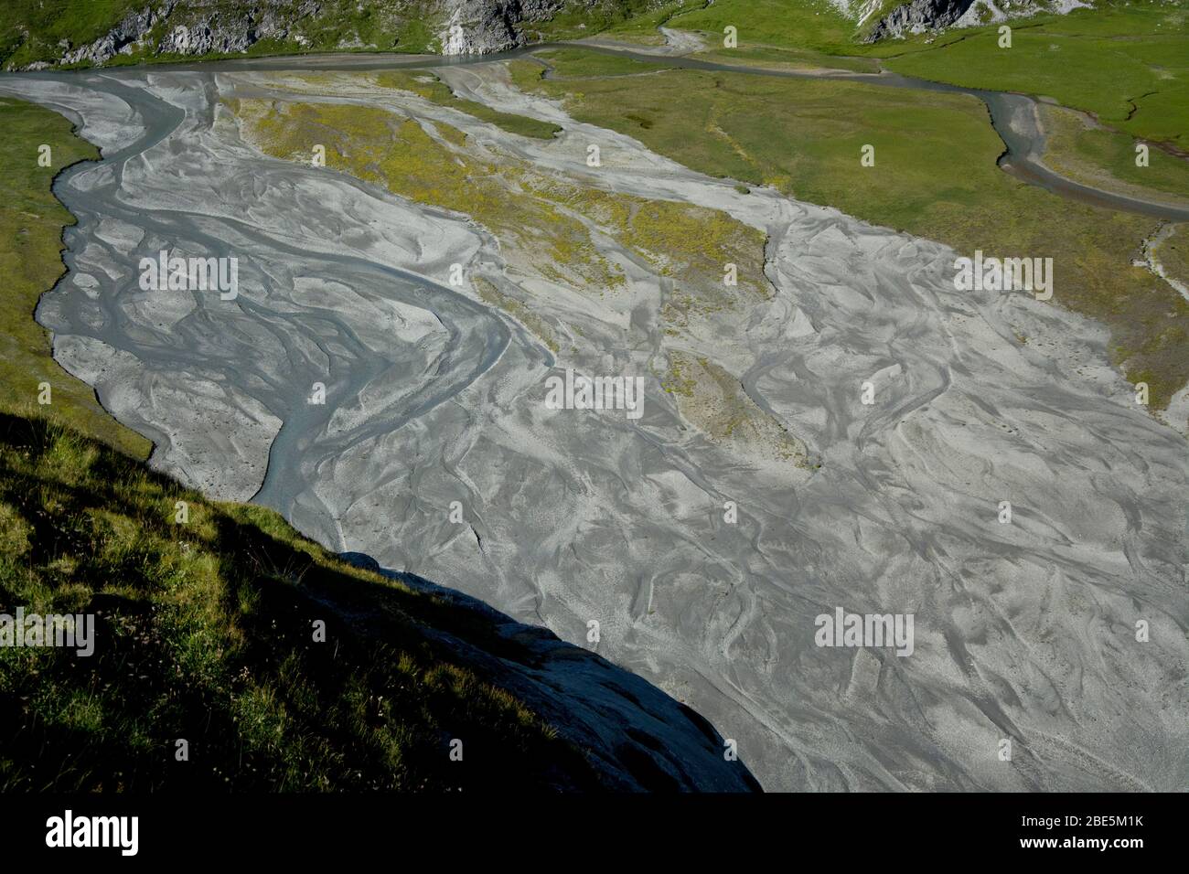 Blick über die untere Segnes-Ebene, Auenlandschaft von nationaler Bedeutung, oberhalb von Flims, Graubünden Stock Photo