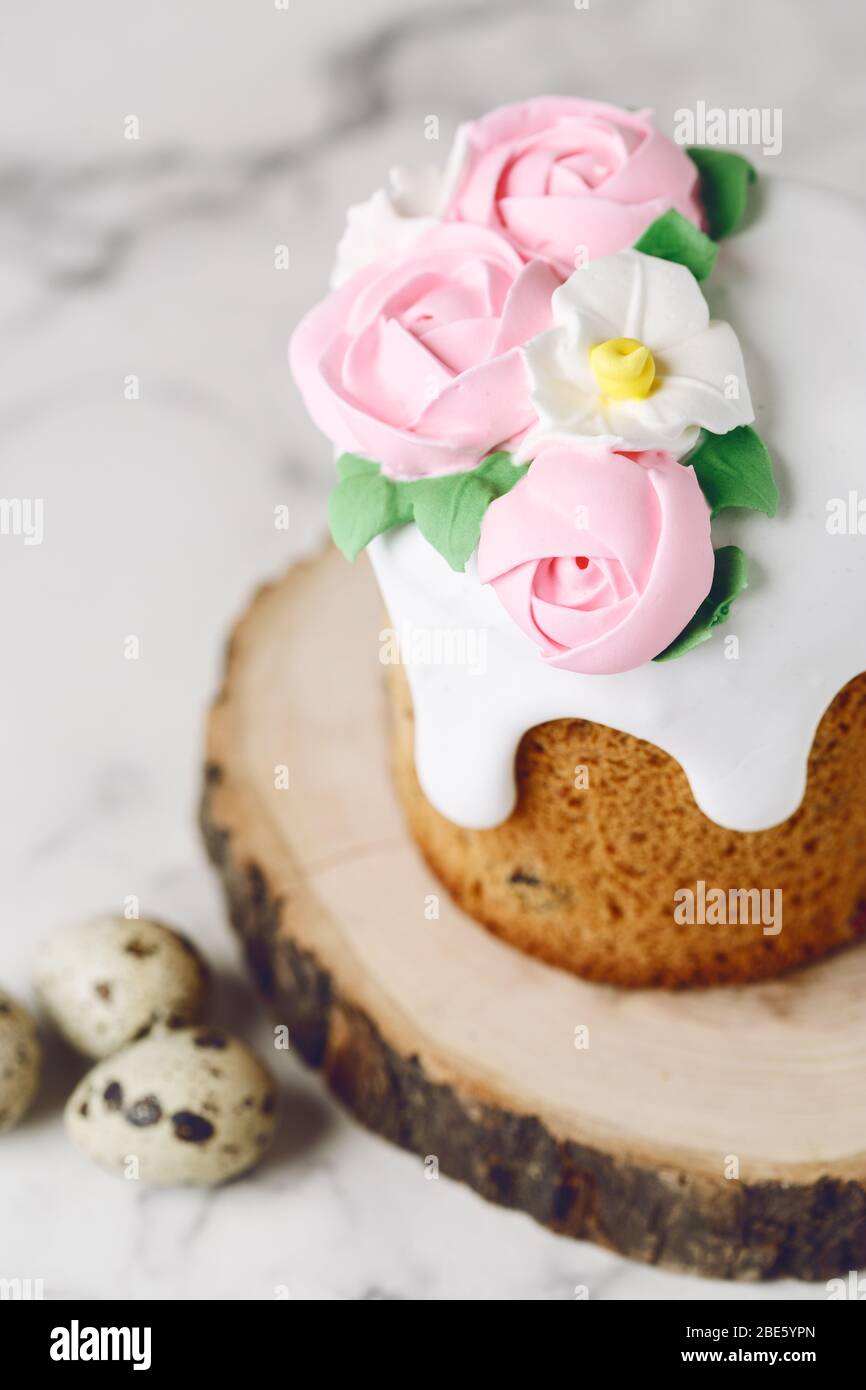 Easter rustic composition with quail eggs in the nest. Holiday background. Copy space Stock Photo