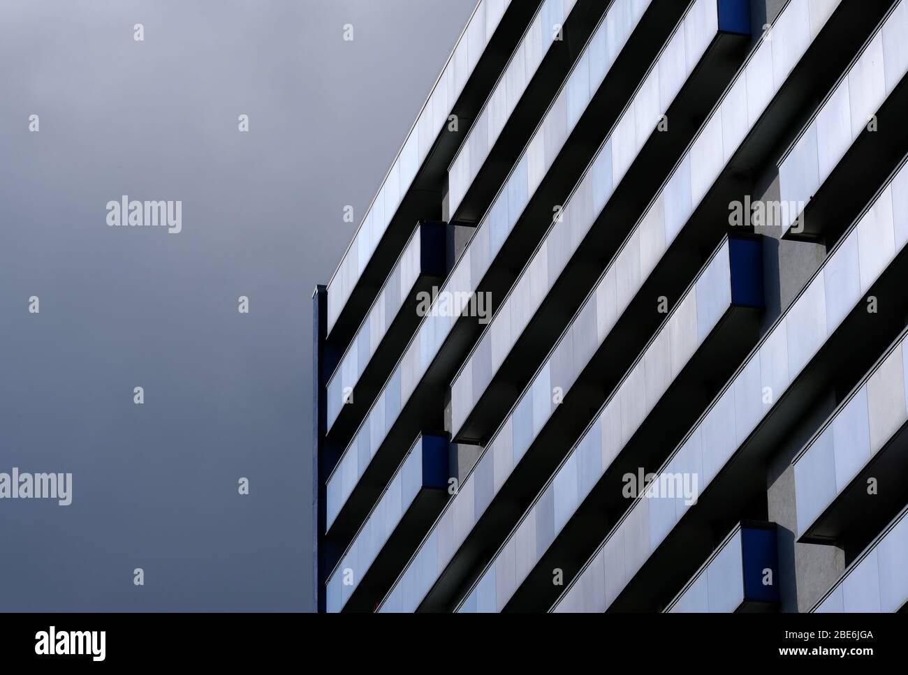 High rise social housing uk hi-res stock photography and images - Alamy