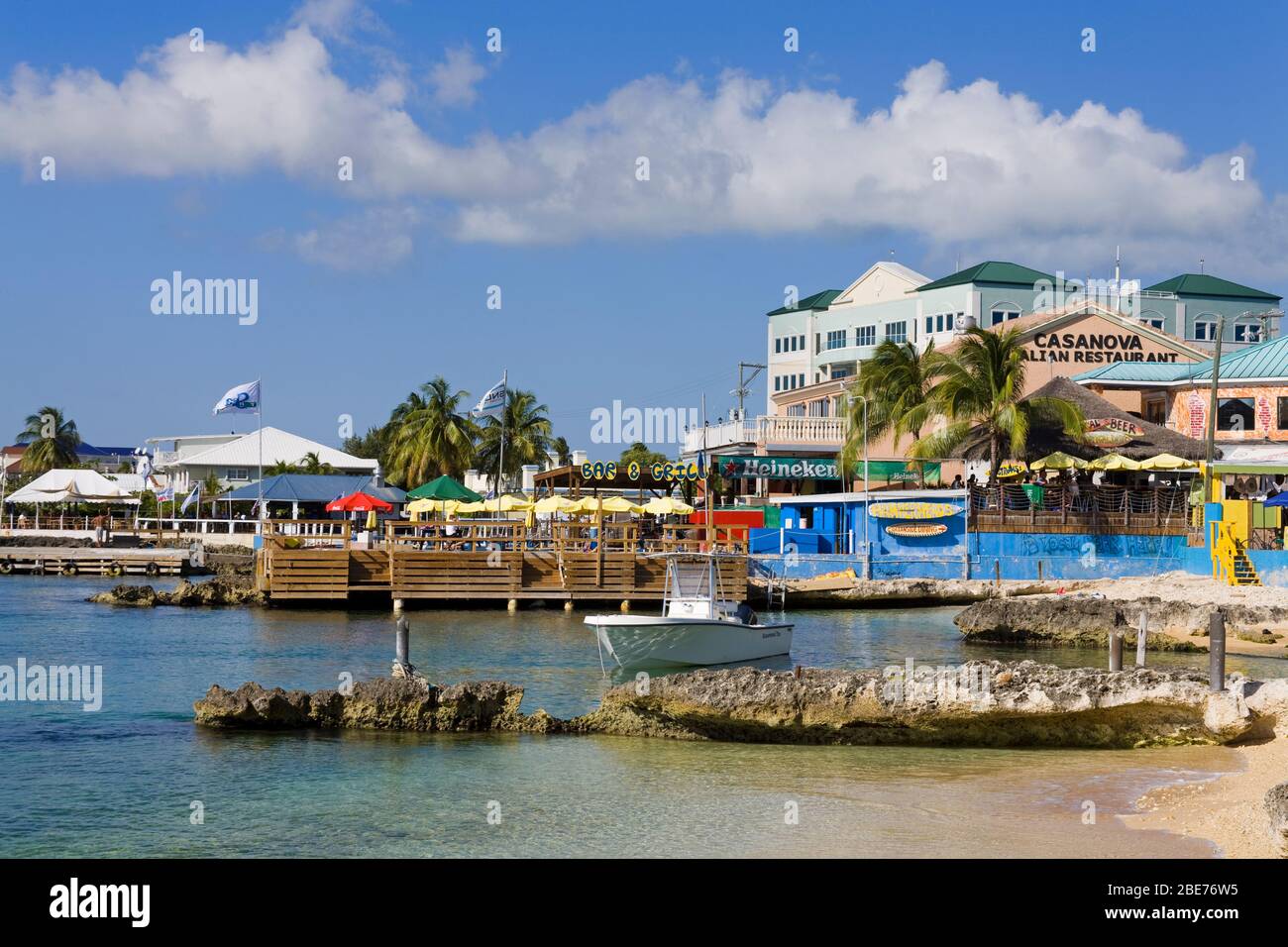 Hammerheads Bar & Dive Center, Town, Grand Cayman, Cayman