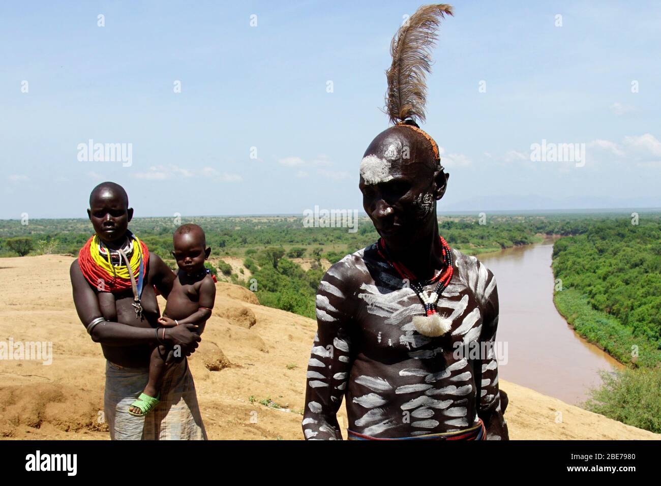 Karo tribe body paint black hi-res stock photography and images - Alamy