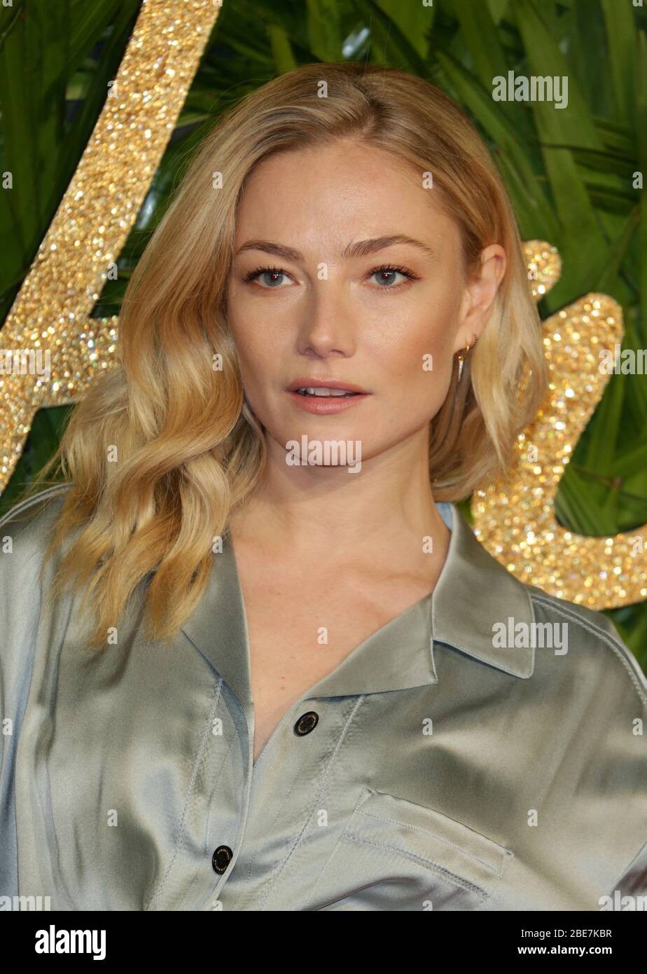 Clara Paget Attends The Fashion Awards 17 In Partnership With Swarovski At Royal Albert Hall On December 4 17 In London Uk Stock Photo Alamy Clara Paget Attends The Fashion Awards 17 In Partnership With Swarovski At Royal Albert Hall On December 4 17 In London Uk Stock Photo Alamy