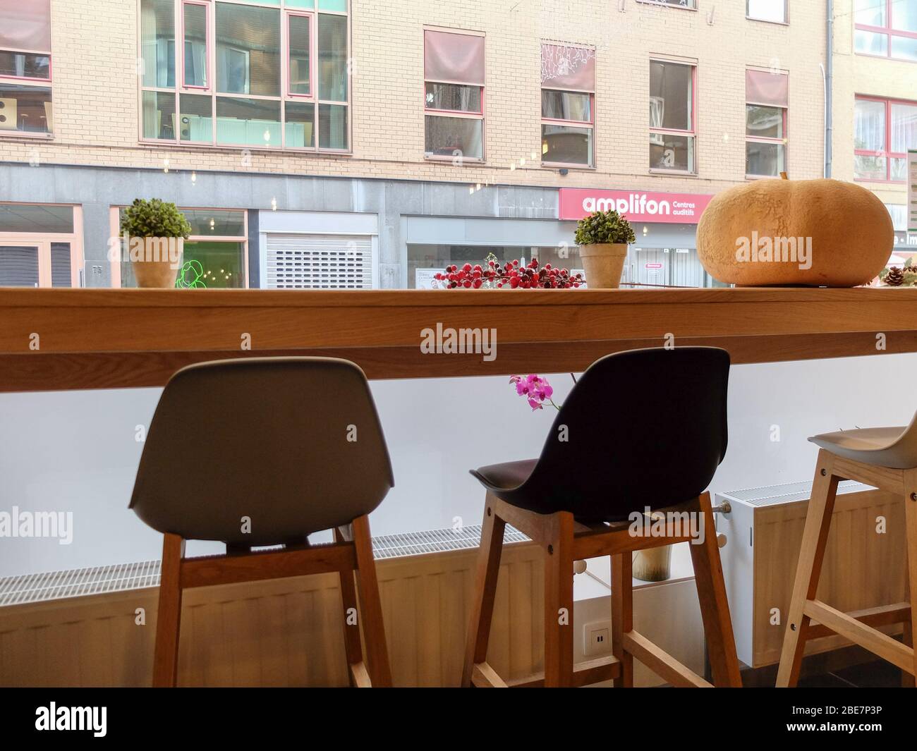 Veni Vidi Vegan Small Organic And Vegan Restaurant In Charleroi Belgium Stock Photo Alamy