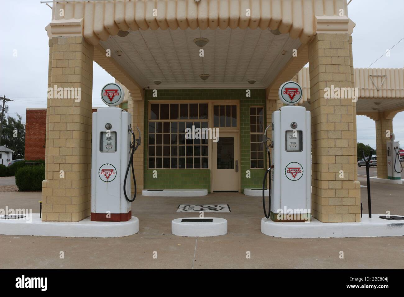 Petrol / gas station in Shamrock, Texas Stock Photo Alamy