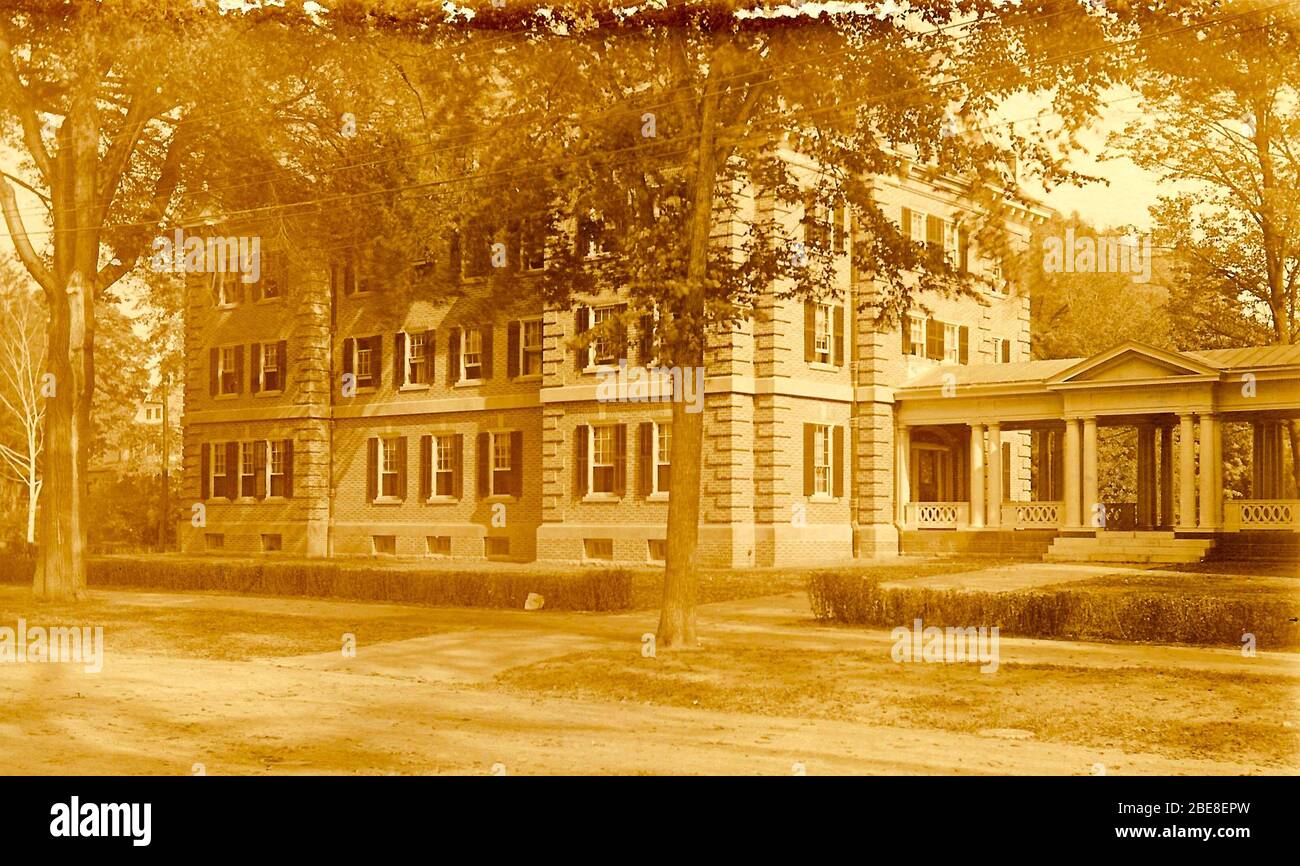 'English: 49 Elm St Northampton MA is known as Northrope House, Smith College.Architect Charles A Rich, 1911.  Neo Georgian Style.; 1912; Real Photo Postcard dated 1912.; George N. Lucia, publisher.; ' Stock Photo