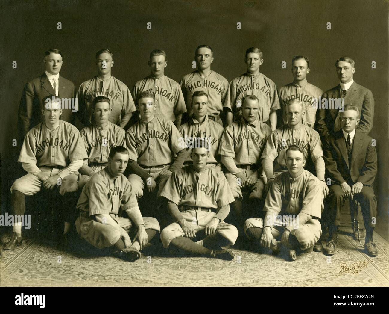 Robert earl bell hires stock photography and images Alamy