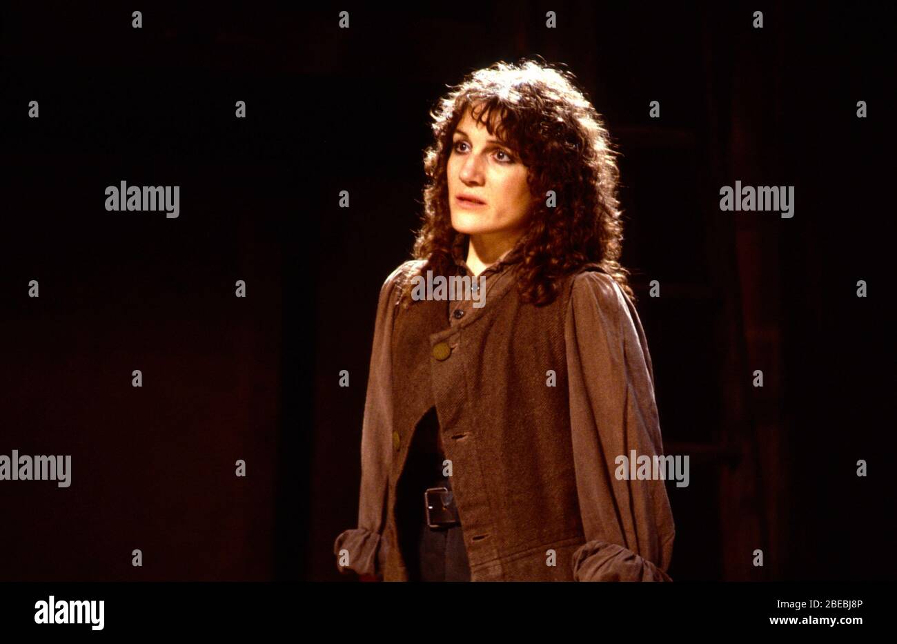 Harriet Walter (Winnifrede) in THE WITCH OF EDMONTON by Dekker, Ford & Rowley Royal Shakespeare Company (RSC), The Pit, Barbican Centre, London EC2  28/09/1982 design: Chris Dyer lighting: Leo Leibovici director: Barry Kyle Stock Photo