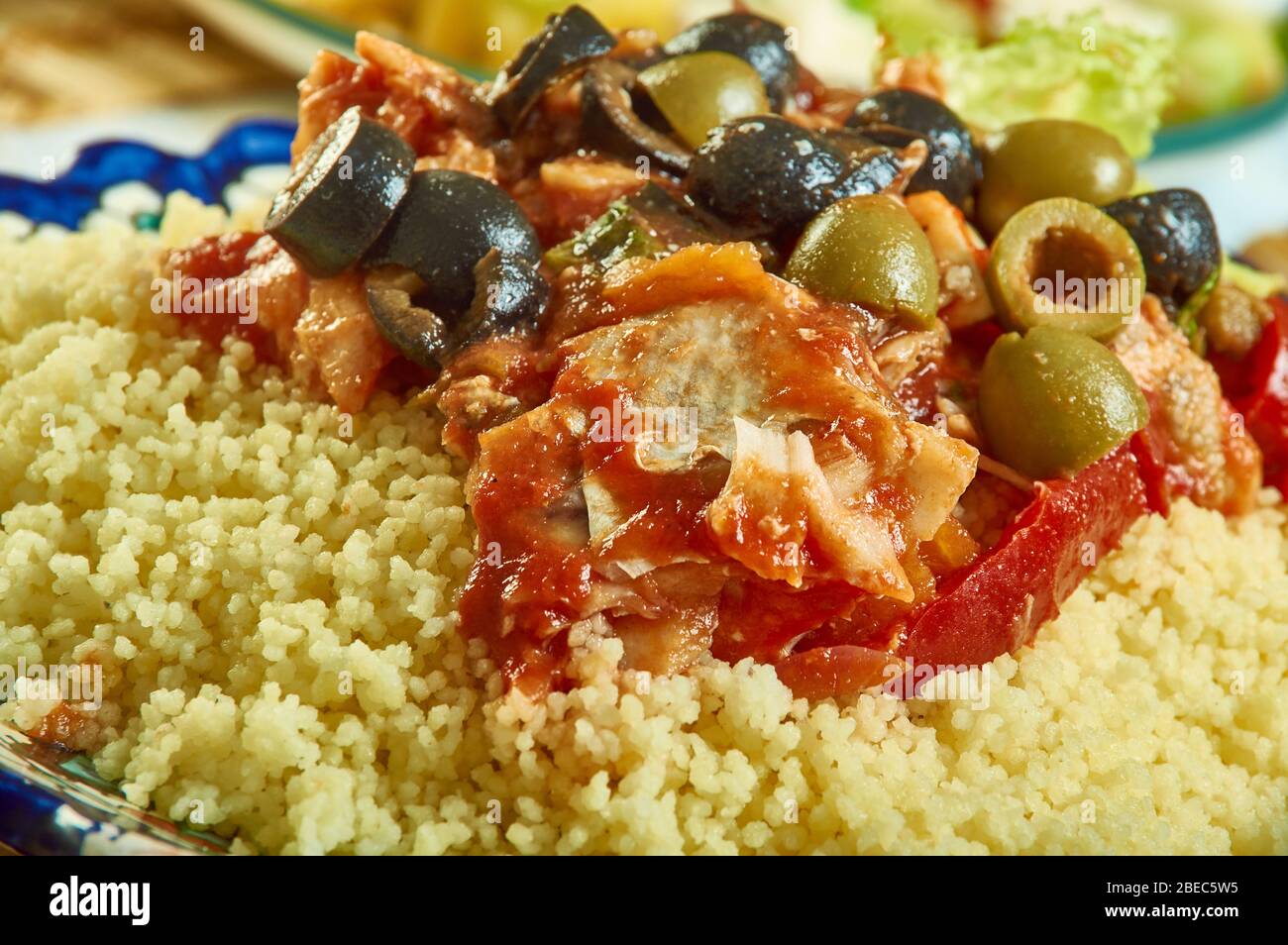 Tunisien Seskssou bel hout -ethnic  fish  couscous close ip Stock Photo