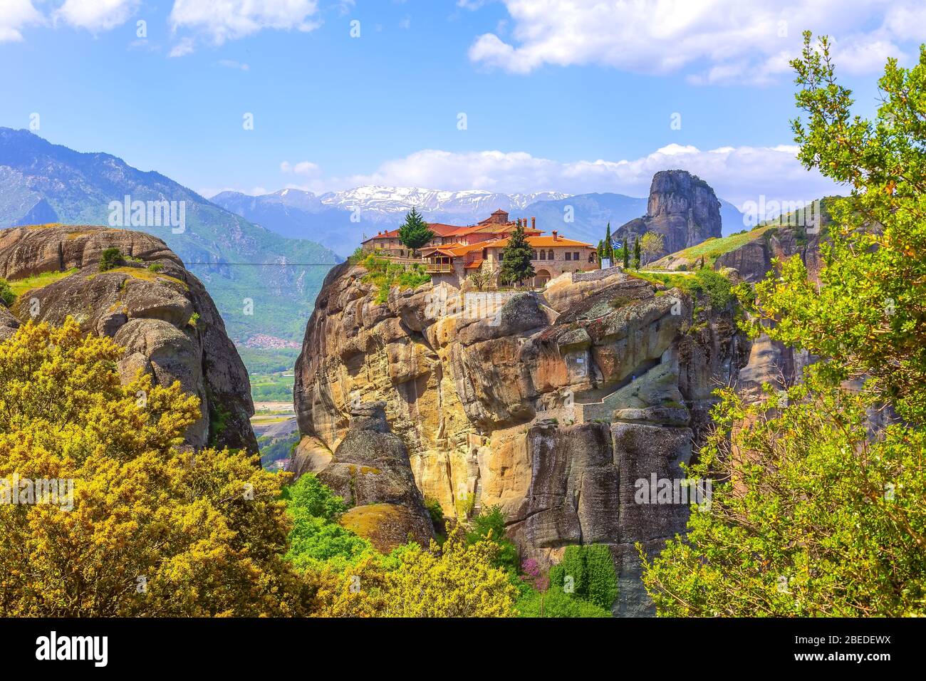 meteora-greece-agios-stefanos-st-stefan-monastery-on-cliff-mountain