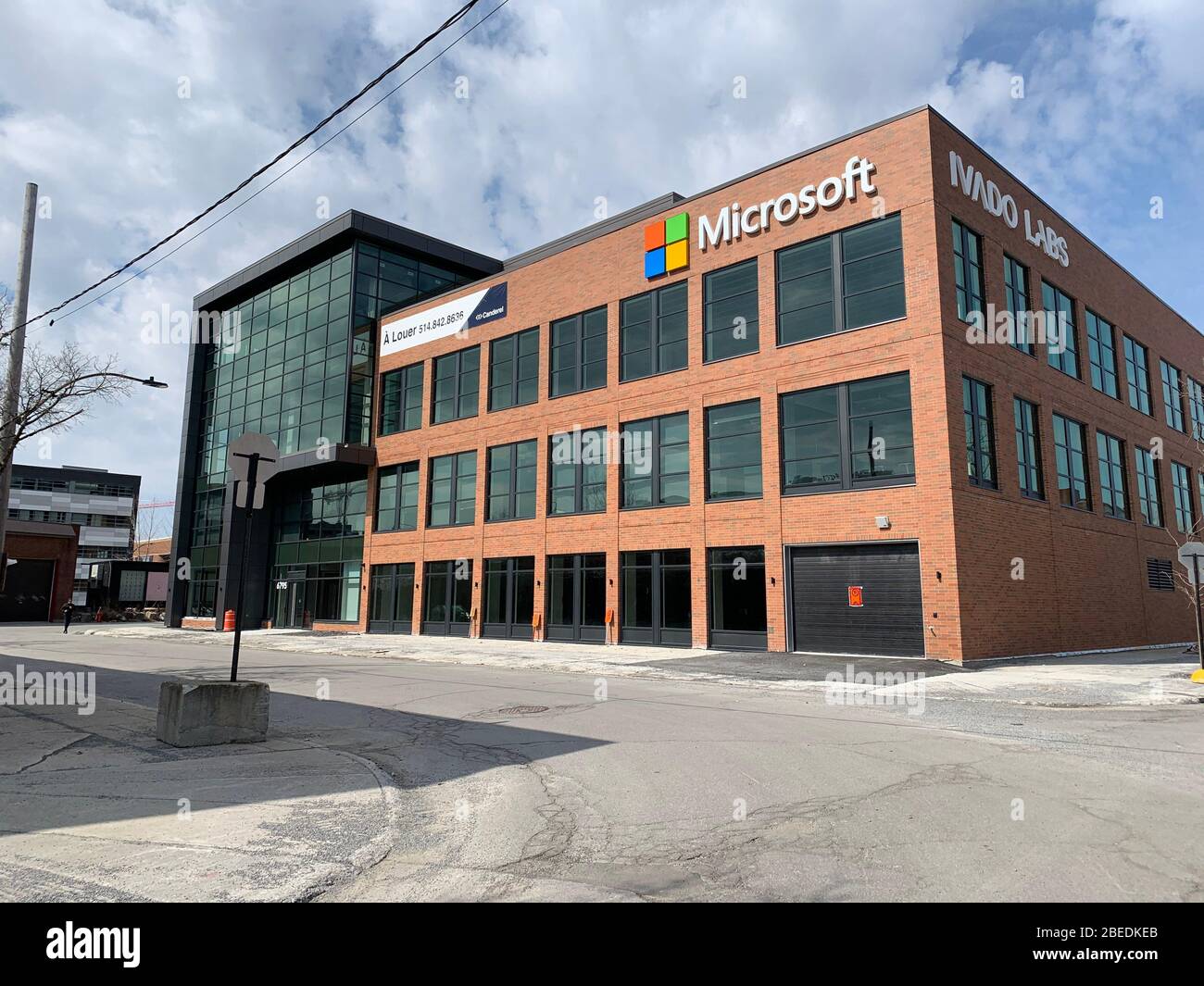 microsoft-new-offices-montreal-stock-photo-alamy