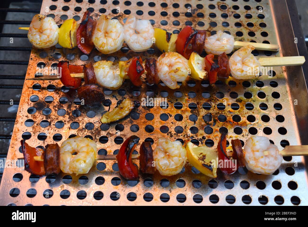 Sweet and sour king prawns hires stock photography and images Alamy