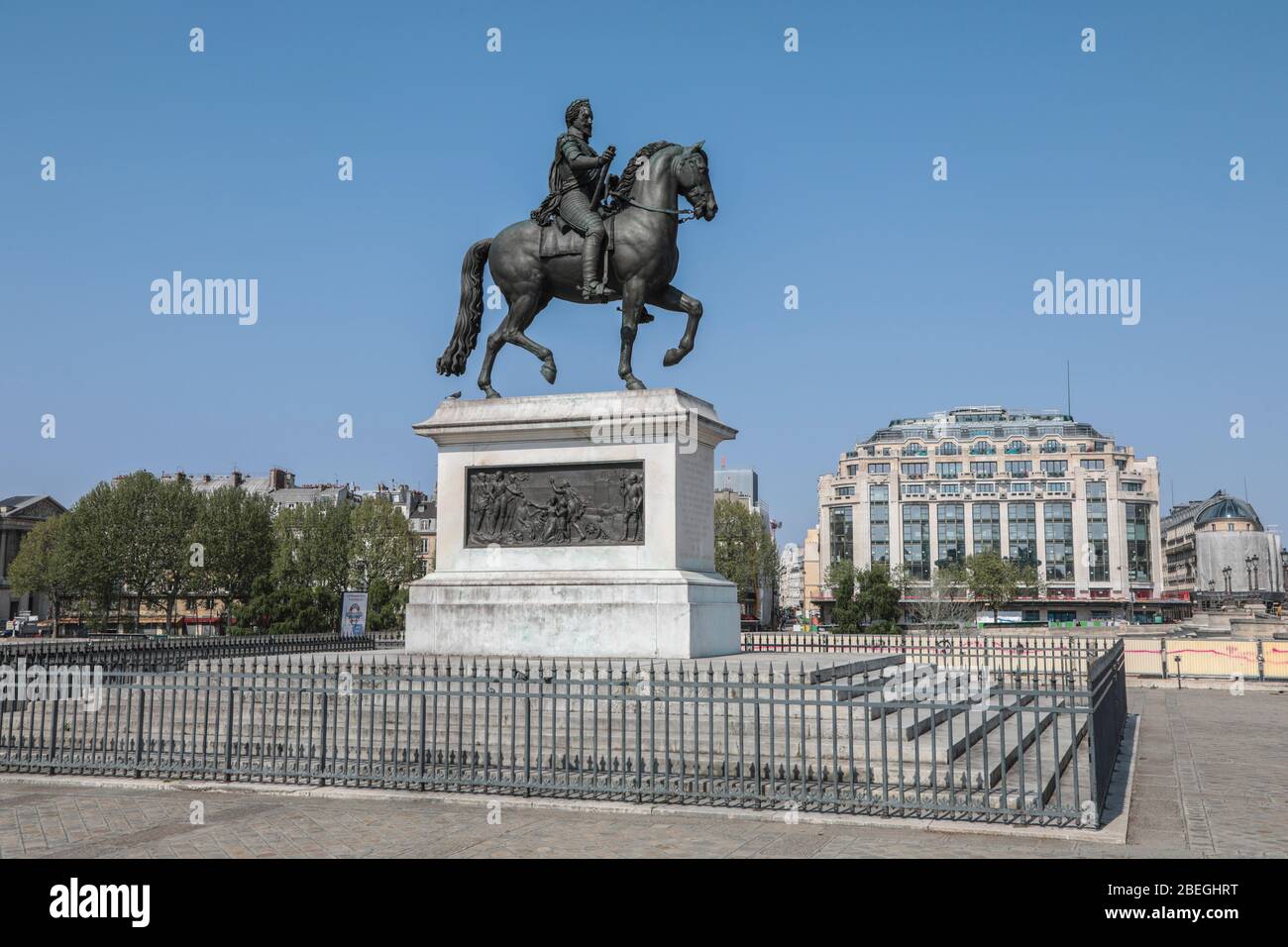 EQUESTRIAN STATUE OF HENRY IV Stock Photo