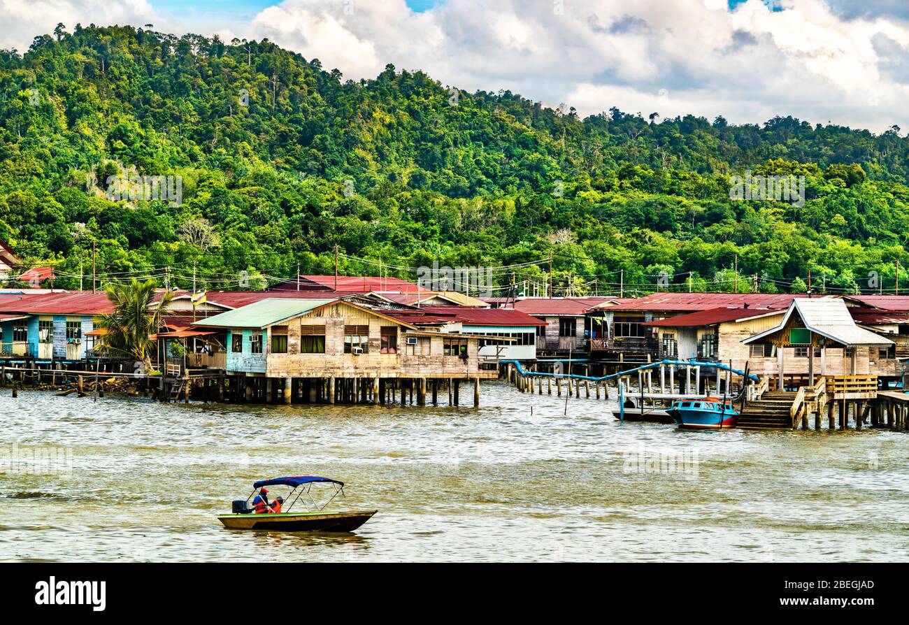 Traditional stilt village Kampong Ayer on the Brunei River in Bandar Seri Begawan Stock Photo